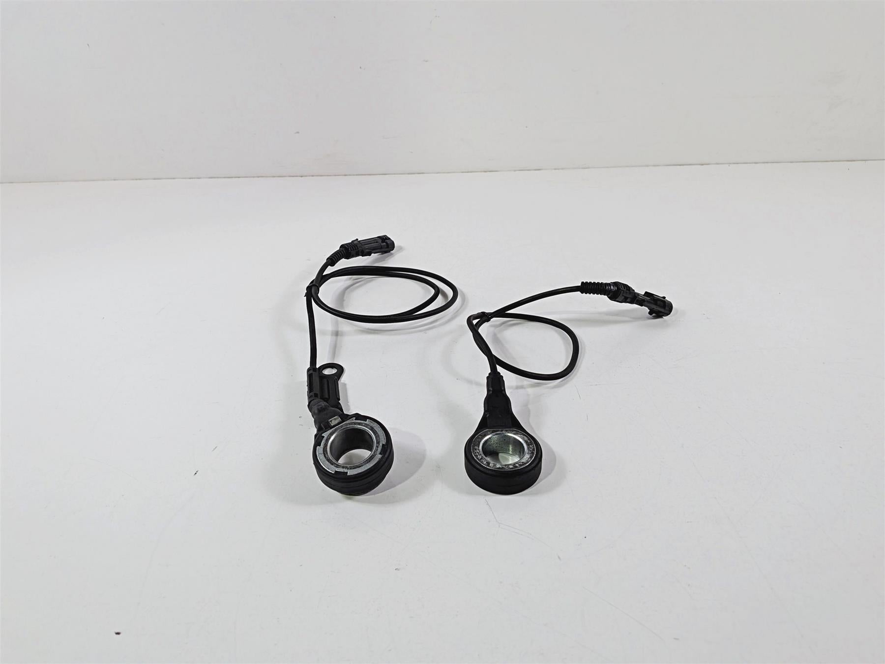 2017 Harley Touring FLHXS Street Glide Front Rear Abs Sensor Set 32700015 {{ shop.shopifyCountryName }} - Mototech271