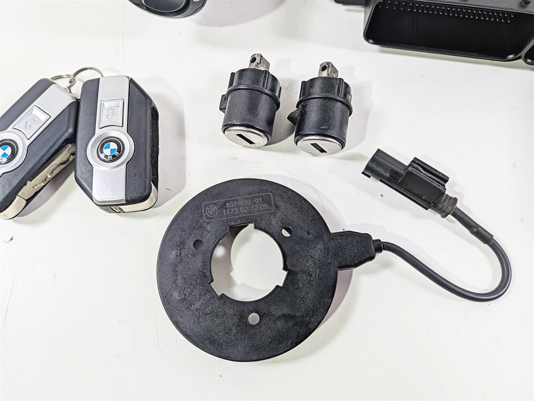 2016 BMW R1200RT RT RTW K52 Cdi Hands Free Ignition Switch Key 13618559224 {{ shop.shopifyCountryName }} - Mototech271