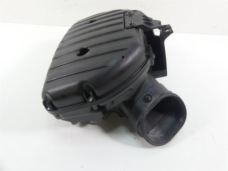 2022 Suzuki GSXR750 Air Box Cleaner Breather Filter Box 13720-14J01 {{ shop.shopifyCountryName }} - Mototech271