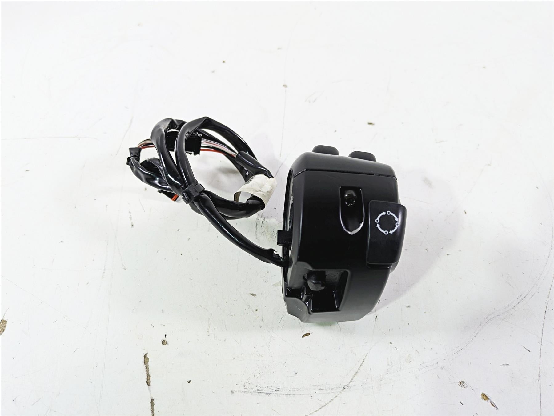 2016 Harley Touring FLTRX Road Glide Left Hand Control Switch 71500128B {{ shop.shopifyCountryName }} - Mototech271