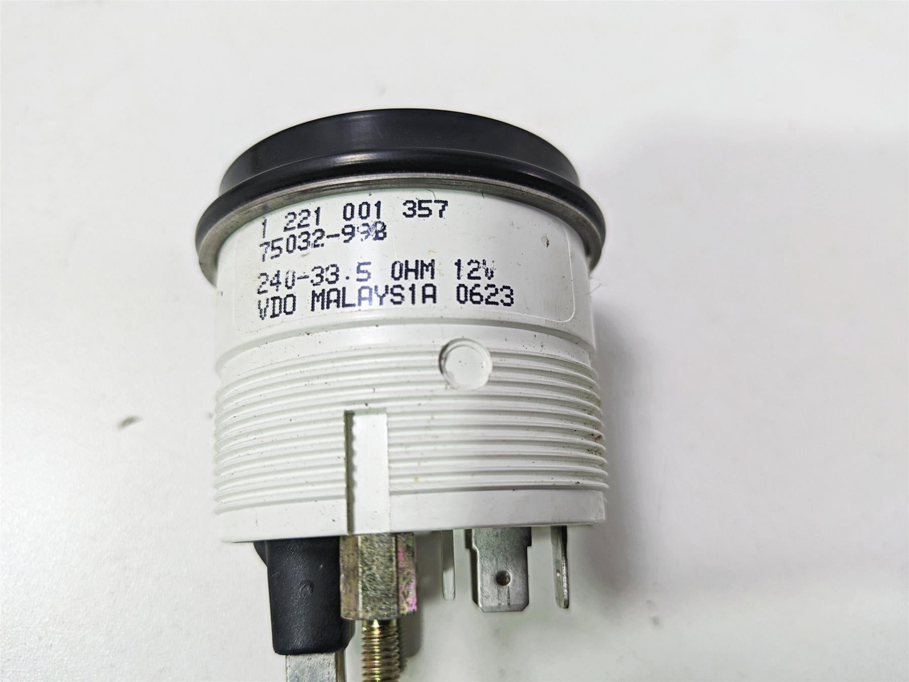 2003 Harley Touring FLHTCUI 100TH E-Glide Oil Pressure Gauge 75032-99B {{ shop.shopifyCountryName }} - Mototech271