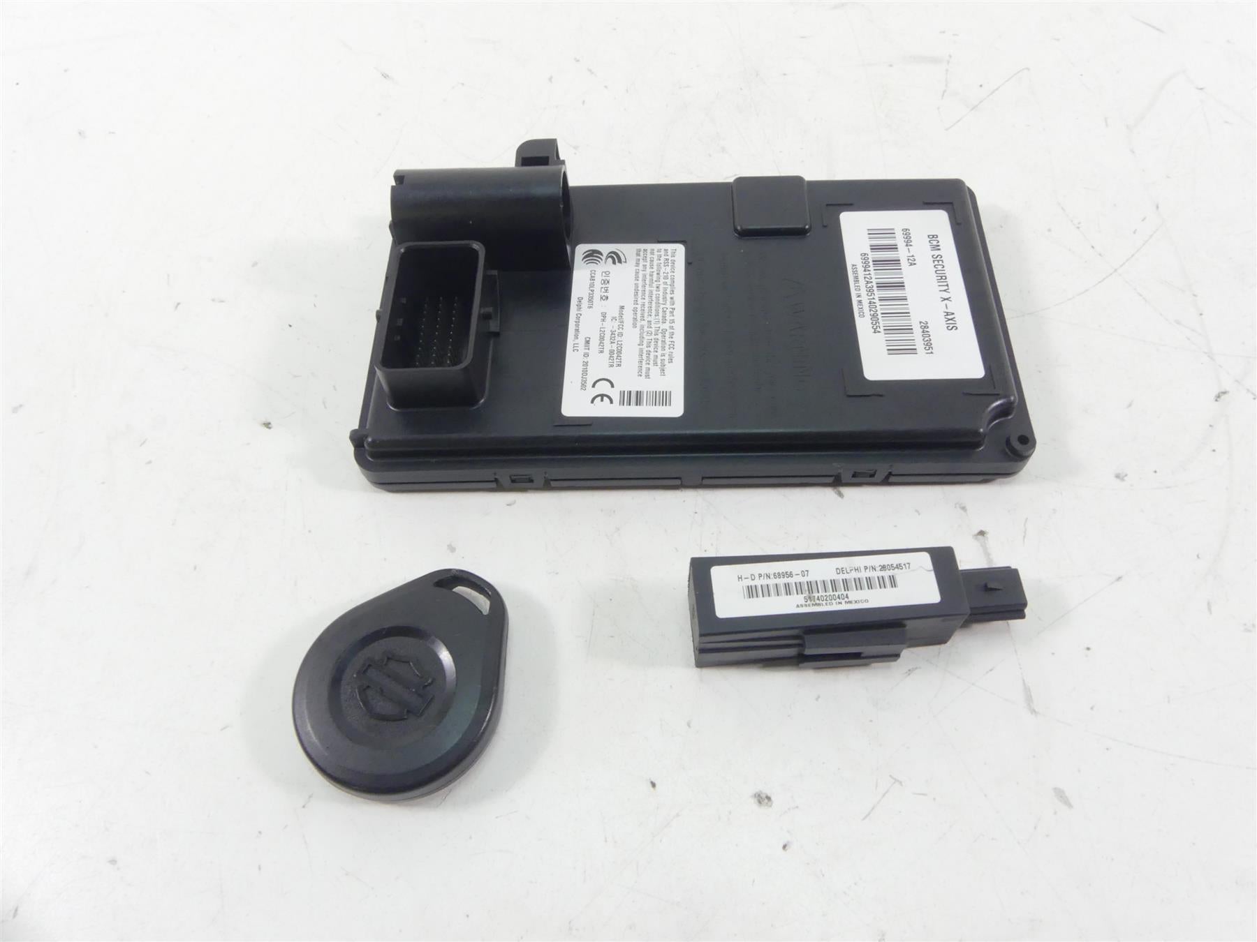 2014 Harley Touring FLHTK Electra Glide Bcm Security X-Axis Fob Key 69994-12 | Mototech271