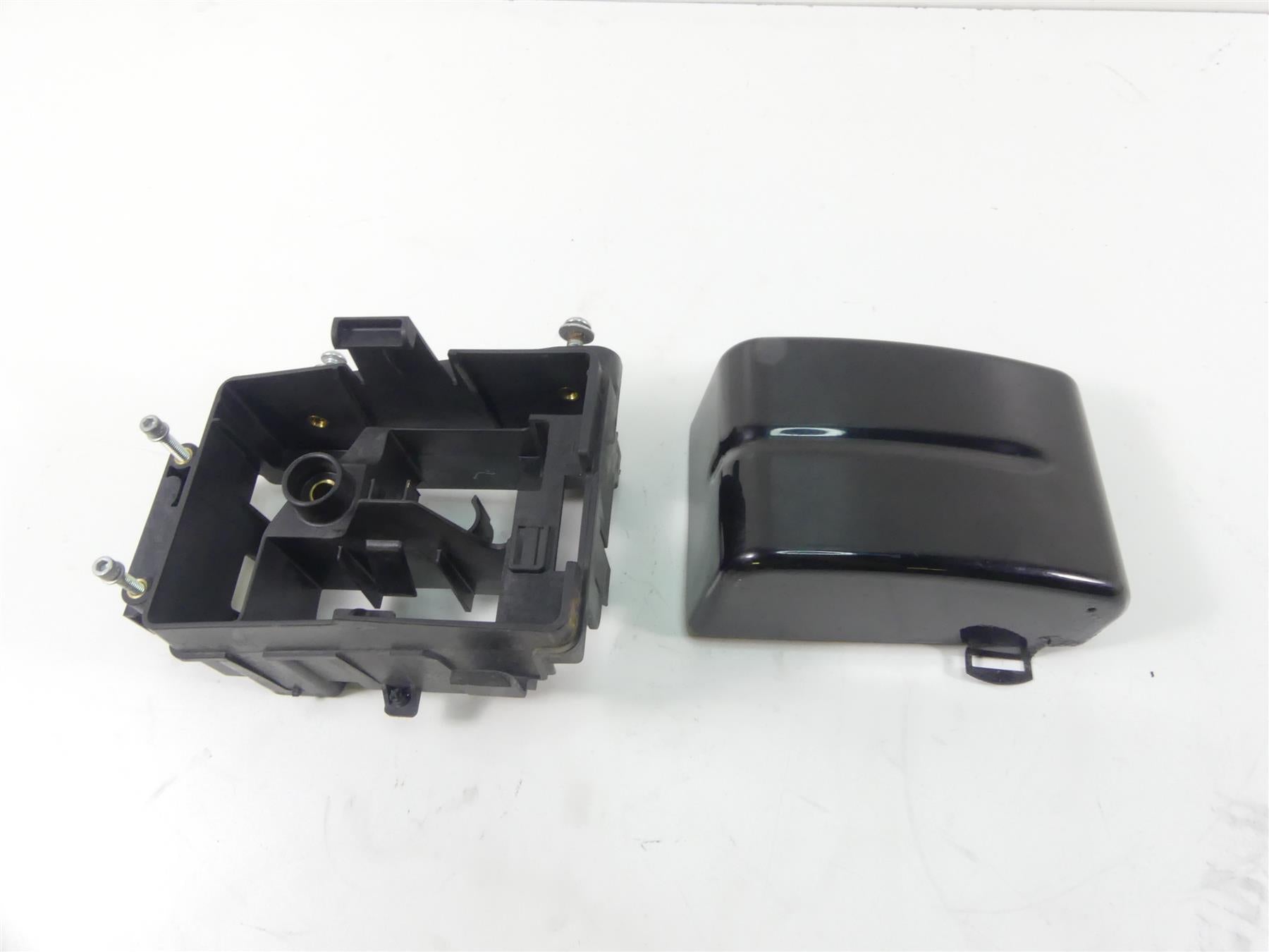 2013 Harley FXDWG Dyna Wide Glide Electrical Tray & Cover 70367-12 66361-12 | Mototech271