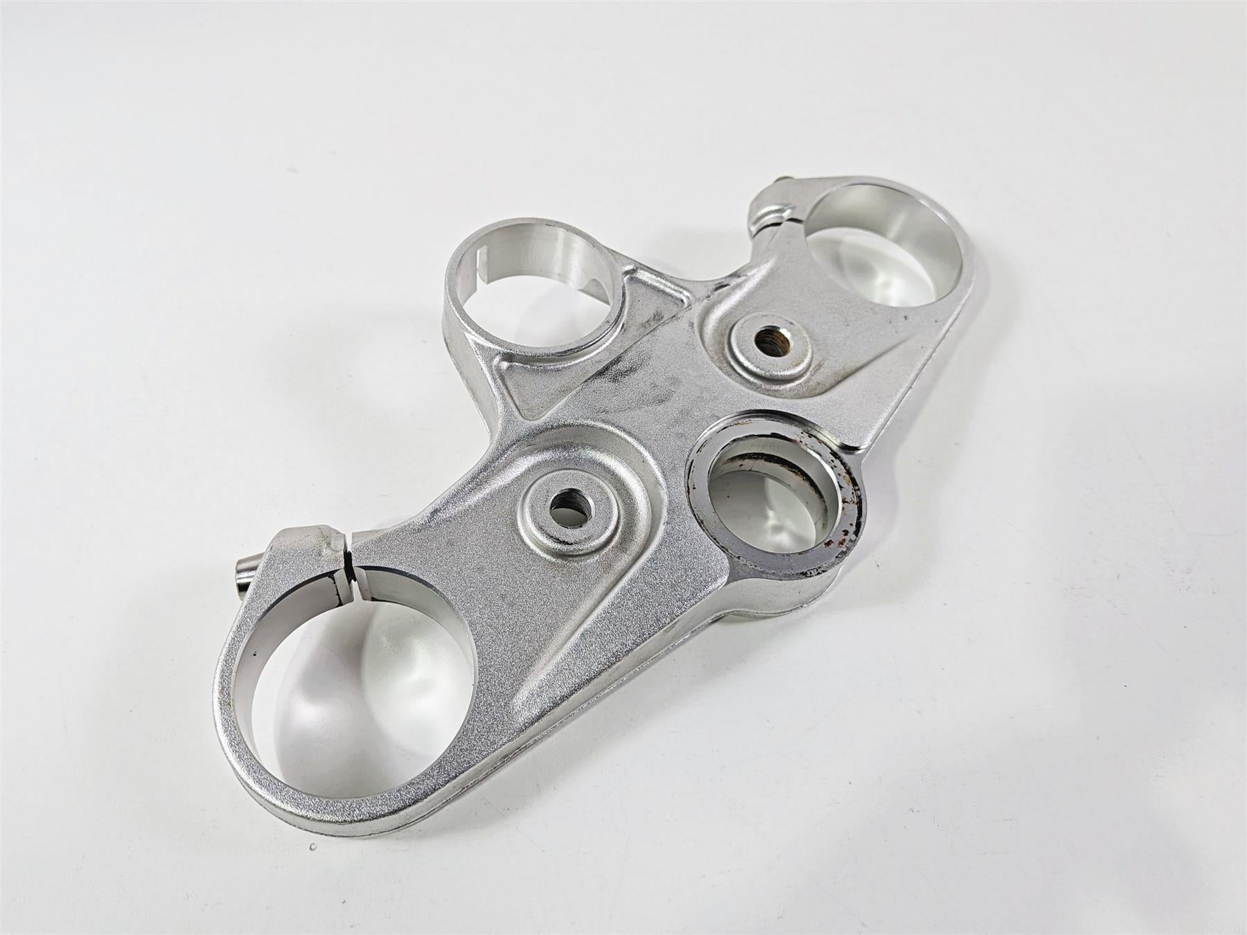 2016 Aprilia RSV 1100 Tuono V4 Factory Upper Triple Tree Steering Clamp 2B001610 {{ shop.shopifyCountryName }} - Mototech271