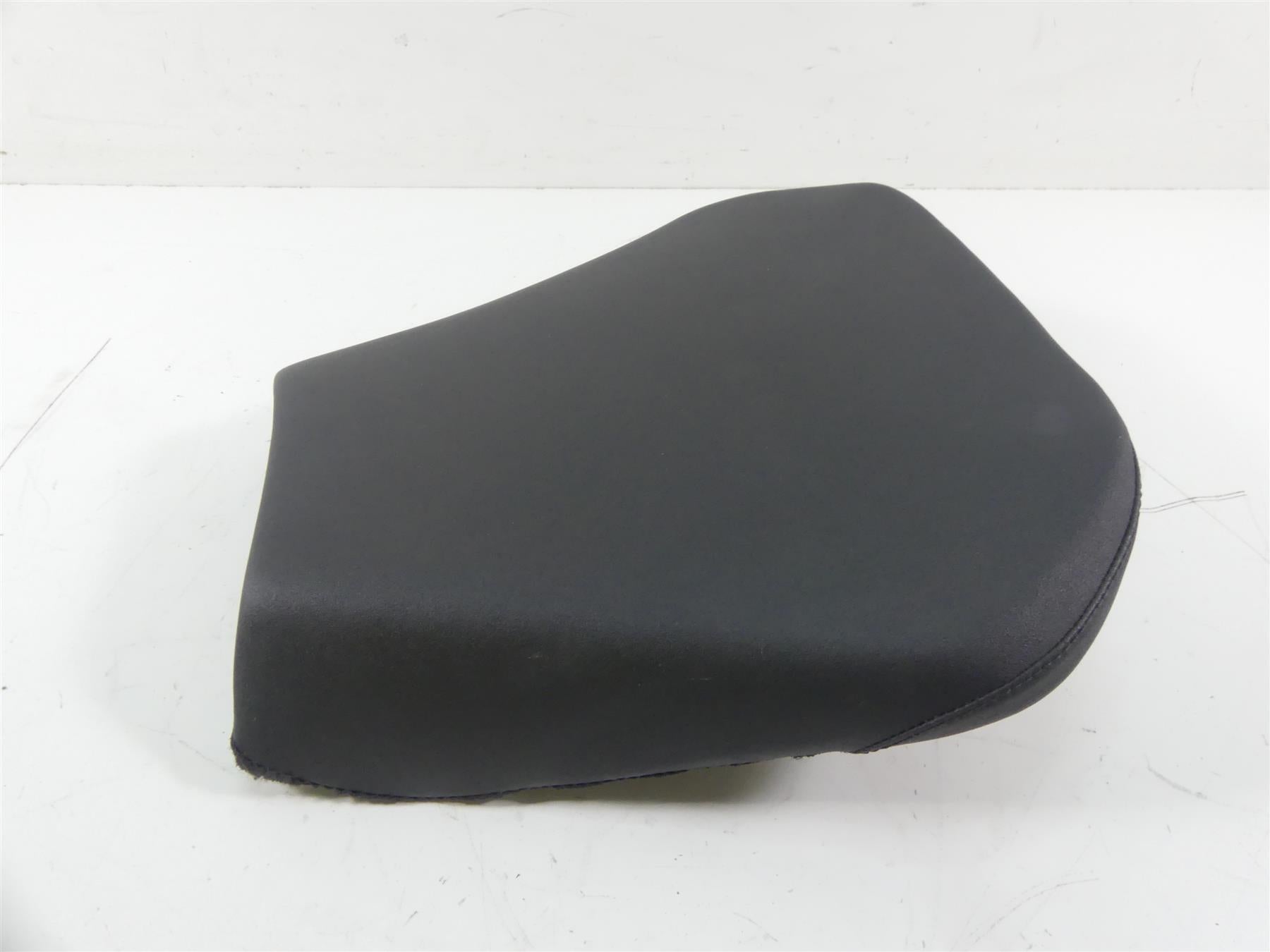 2004 Aprilia RSV1000 R Mille Front Rider Driver Seat Saddle AP8129319 {{ shop.shopifyCountryName }} - Mototech271