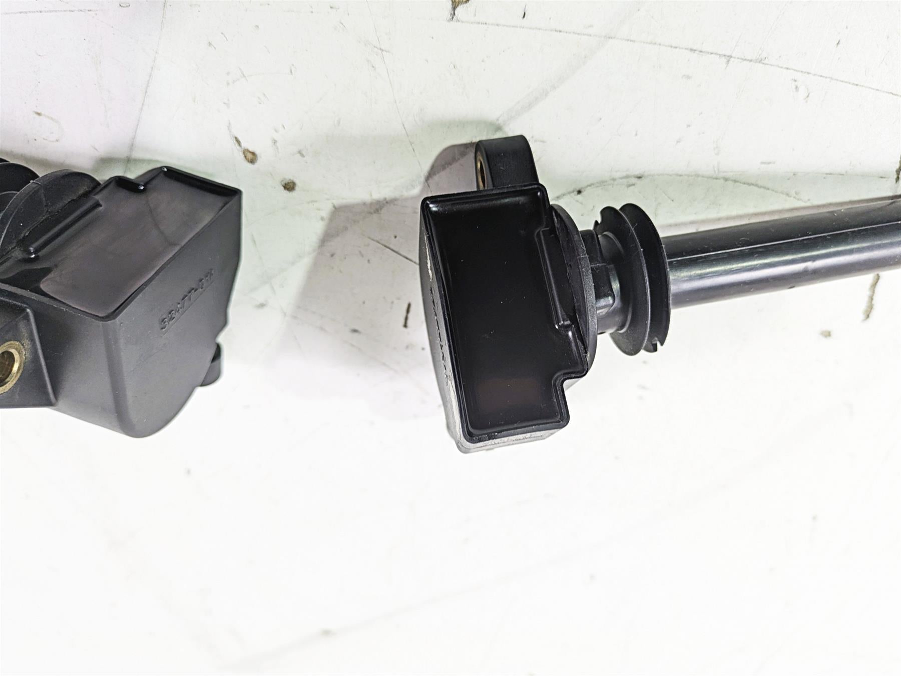 2012 Harley VRSCF Muscle V Rod Ignition Coil Stick Coil Set 32477-01A {{ shop.shopifyCountryName }} - Mototech271