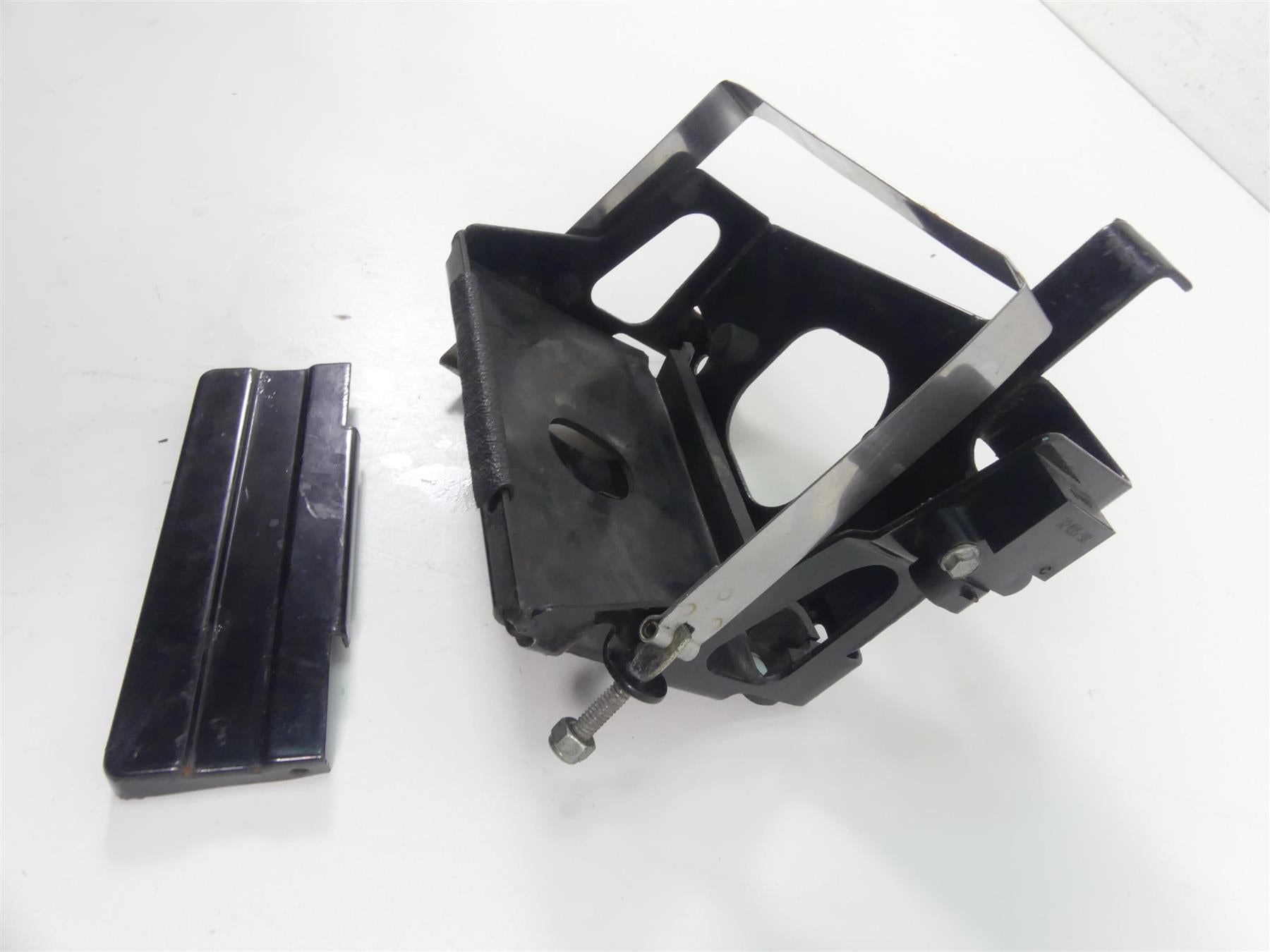 2003 Harley Sportster XL1200 C 100th Anniv Battery Tray Holder & Cover 66194-98 {{ shop.shopifyCountryName }} - Mototech271
