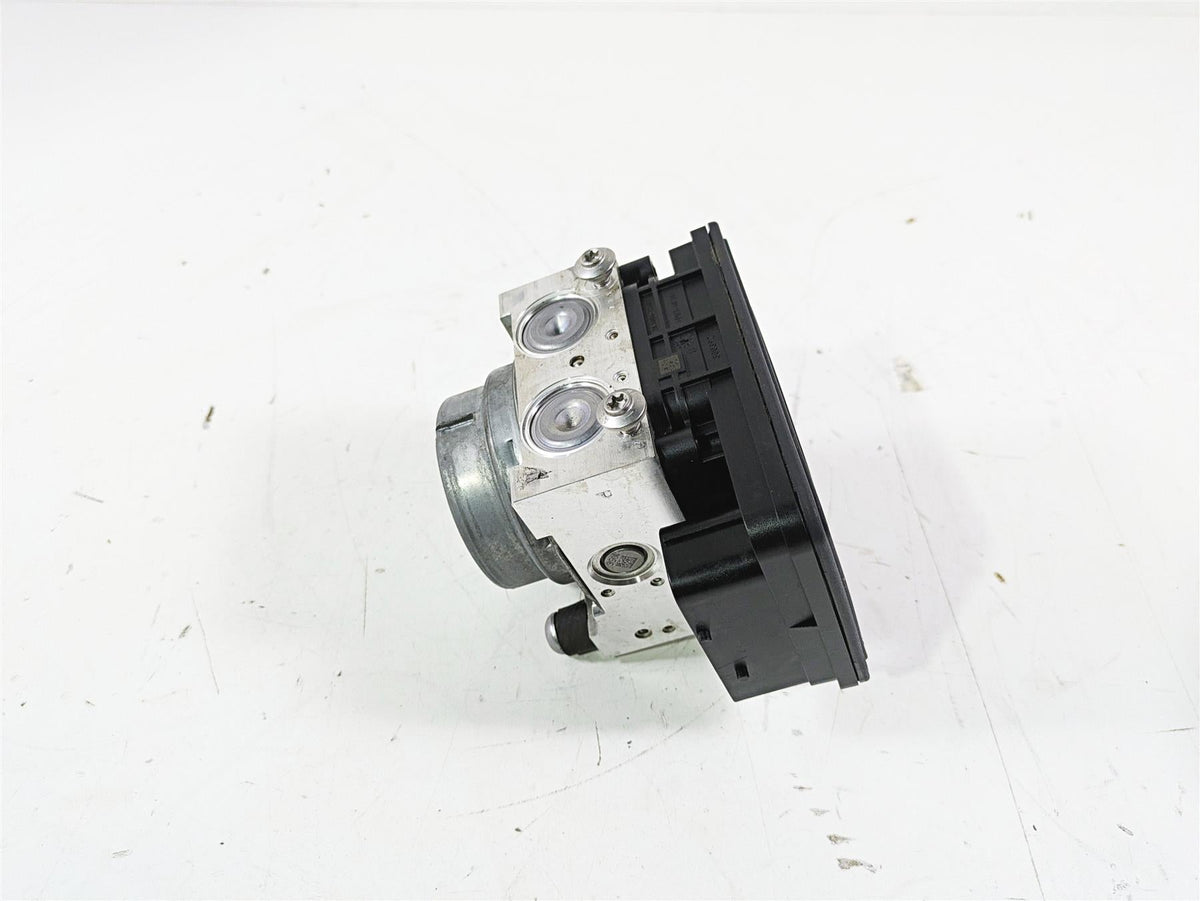 2016 BMW R1200GS GSW K50 Abs Brake Pump Module 8561704 {{ shop.shopifyCountryName }} - Mototech271