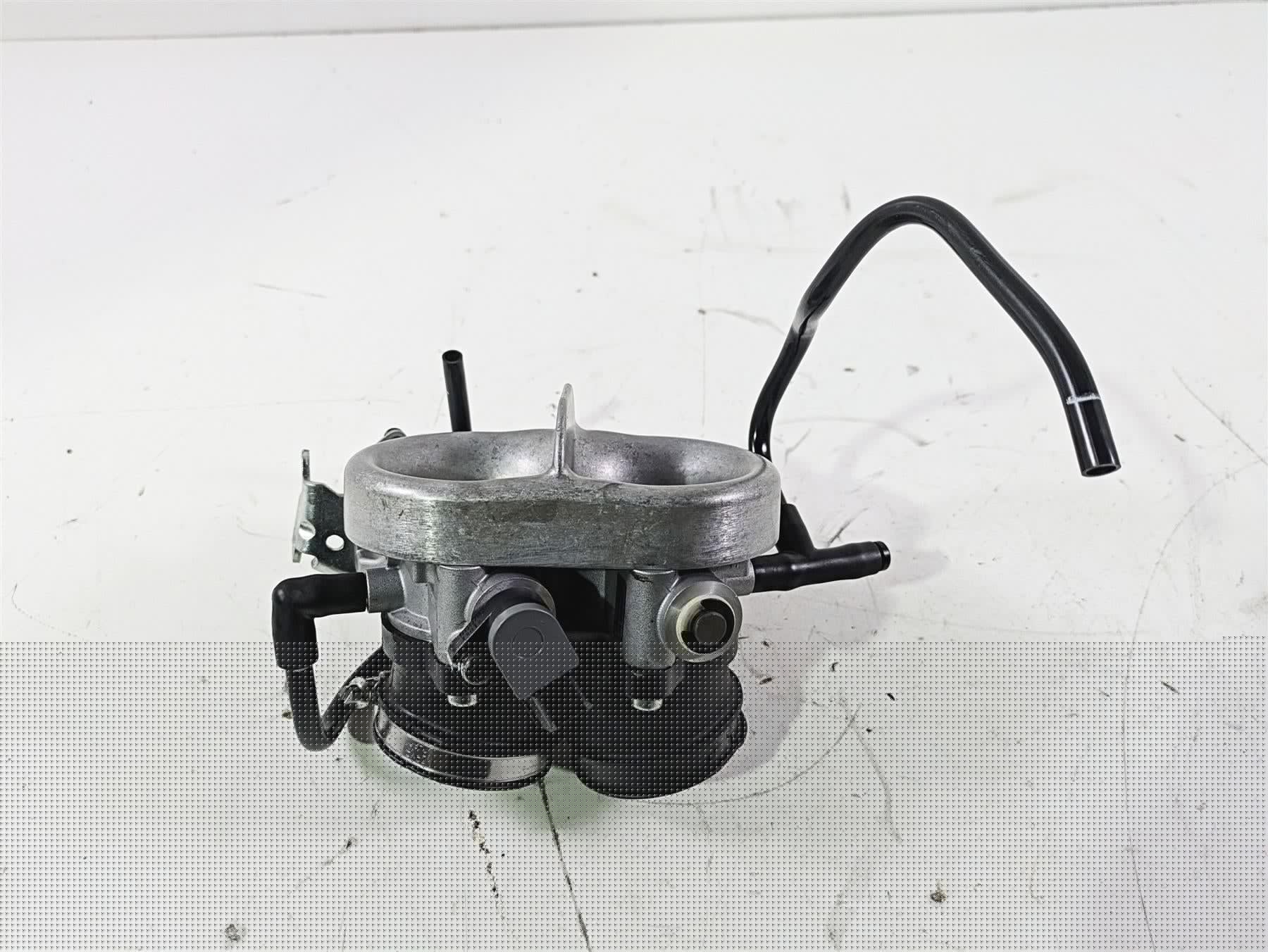2012 Victory Cross Country Throttle Body Fuel Injection Set 1204320 1205085