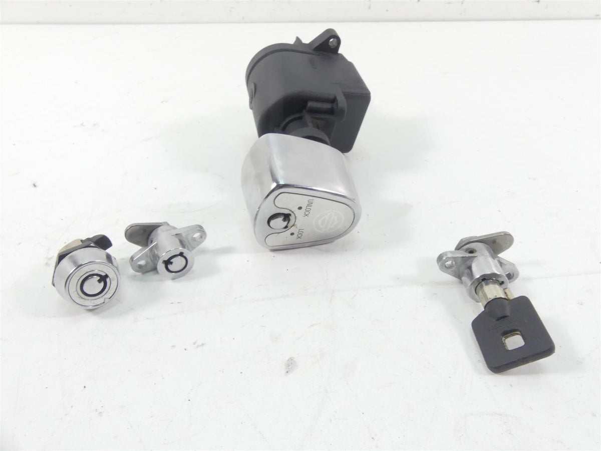 2013 Harley Touring FLTRX Road Glide Ignition Switch Key Lock Set 71572-06 {{ shop.shopifyCountryName }} - Mototech271
