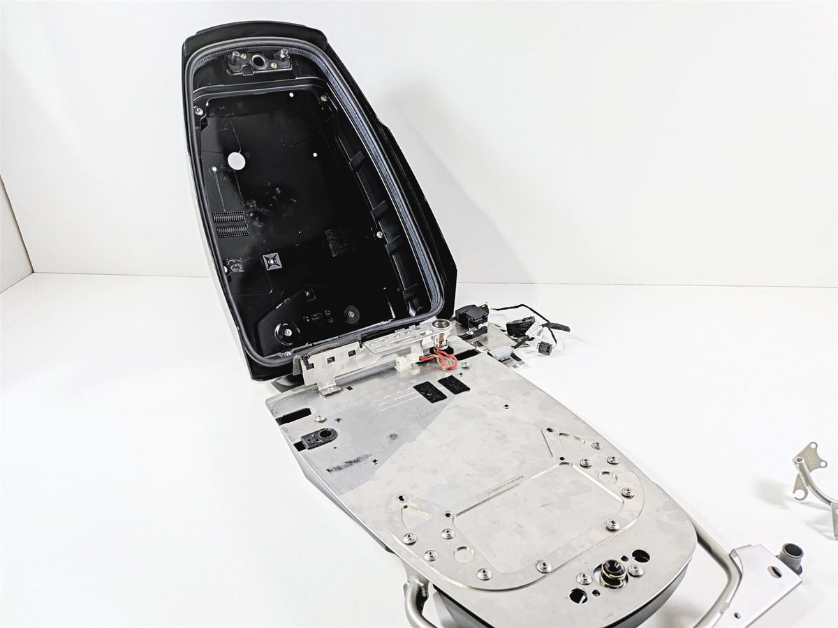 2023 BMW R1250RT RTP K52 Rear Radio Trunk & Mounting Hardware 46637693159 {{ shop.shopifyCountryName }} - Mototech271