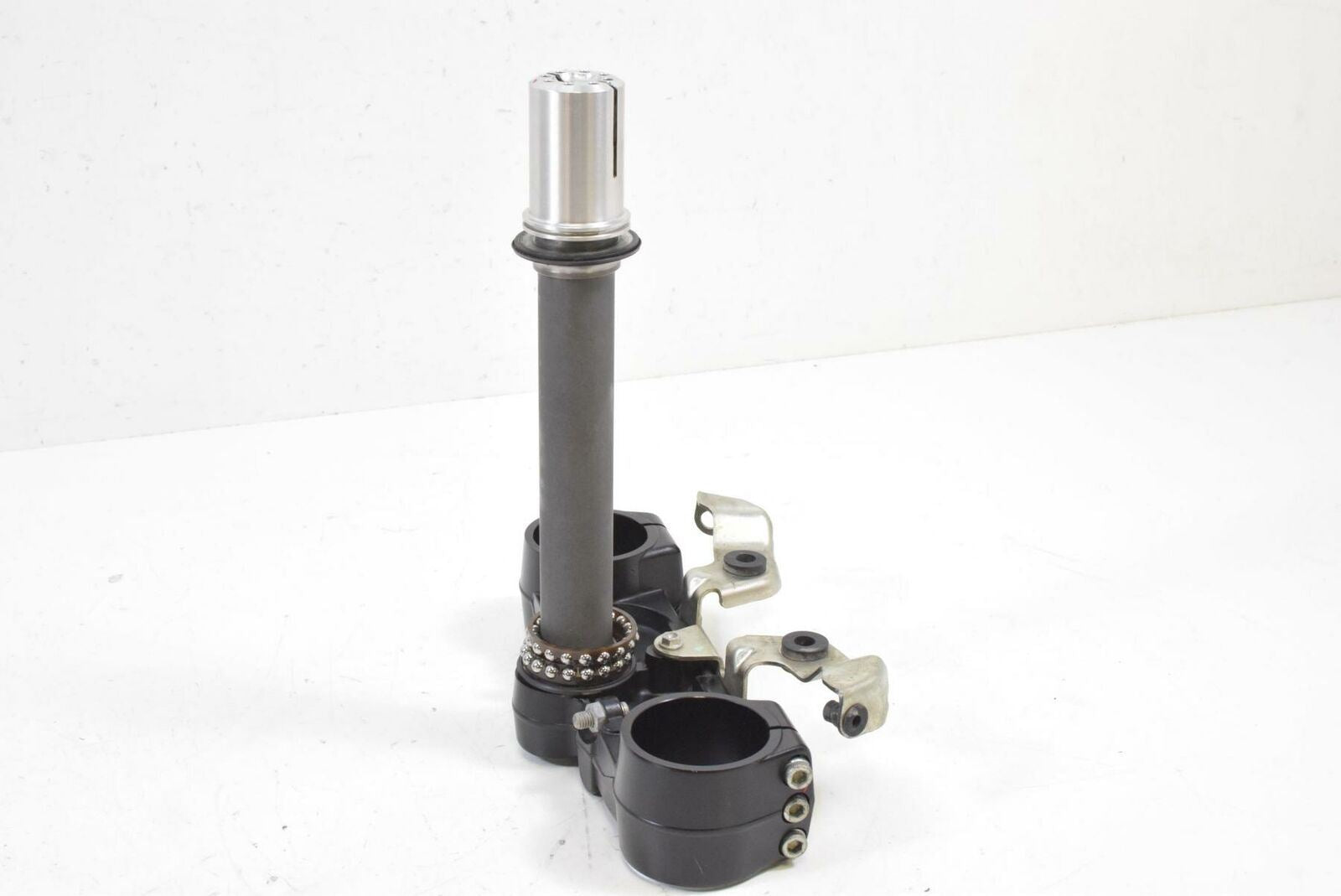 2012 Ducati Hypermotard 1100 Evo SP Lower Triple Tree Steering 58mm 34220581AB {{ shop.shopifyCountryName }} - Mototech271