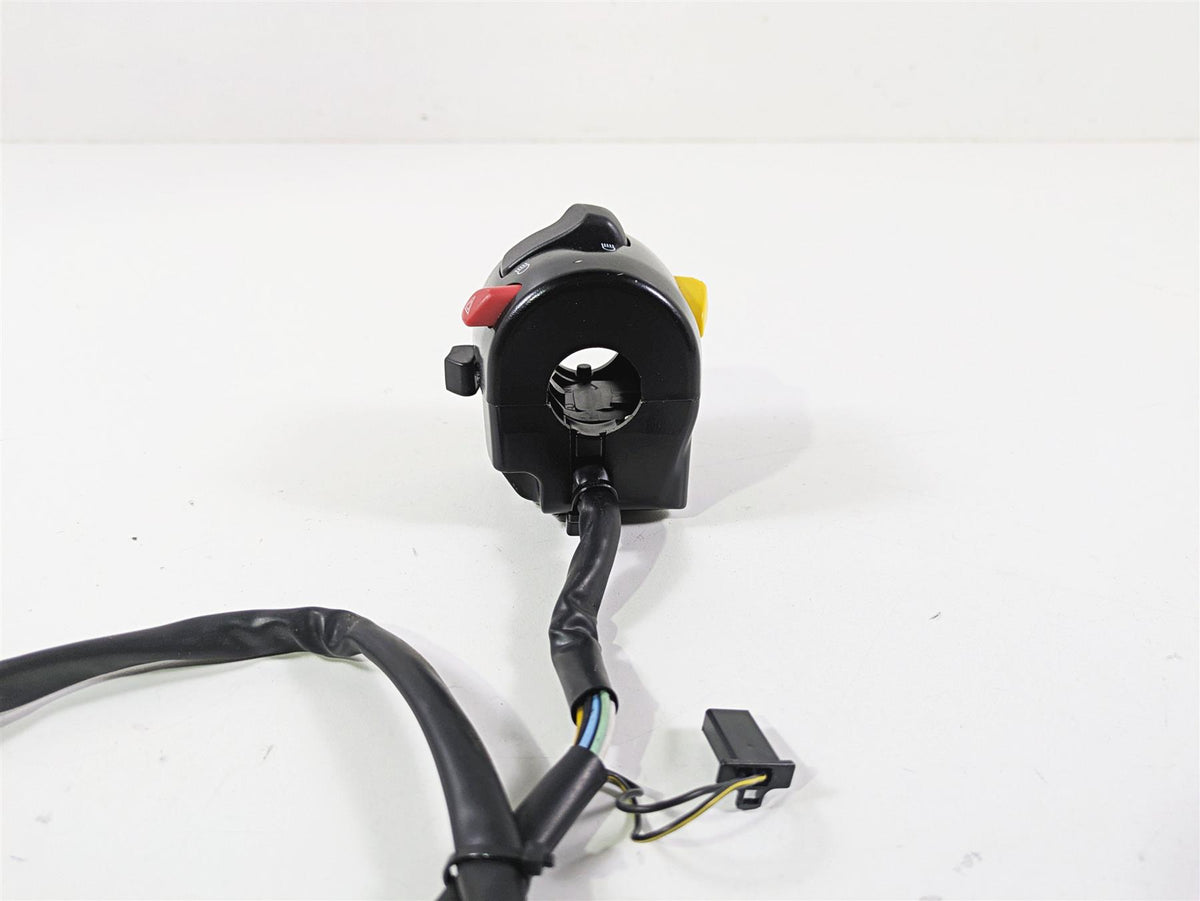 2019 Suzuki M109R VZR1800 Boulevard Left Hand Control Switch READ 37400-48GB0 {{ shop.shopifyCountryName }} - Mototech271