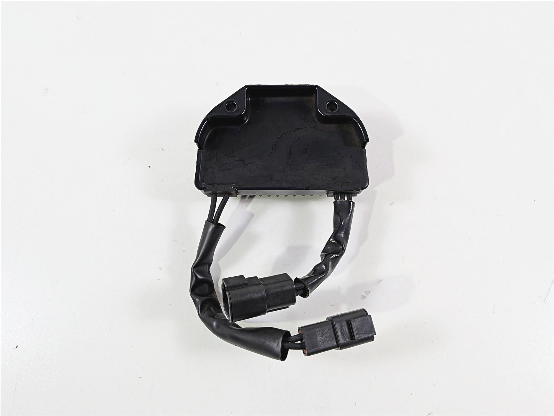 2006 Harley Davidson Dyna FXDBI Street Bob Rectifier Voltage Regulator 74631-06 {{ shop.shopifyCountryName }} - Mototech271