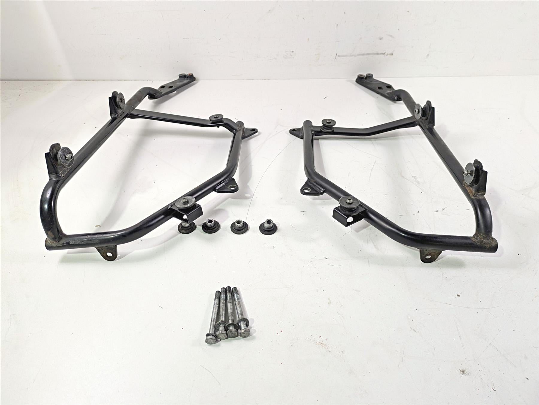 2008 Yamaha XVS1300 V-Star Tourer Saddlebag Mount Holder Set 5S6-28474-00-00 {{ shop.shopifyCountryName }} - Mototech271