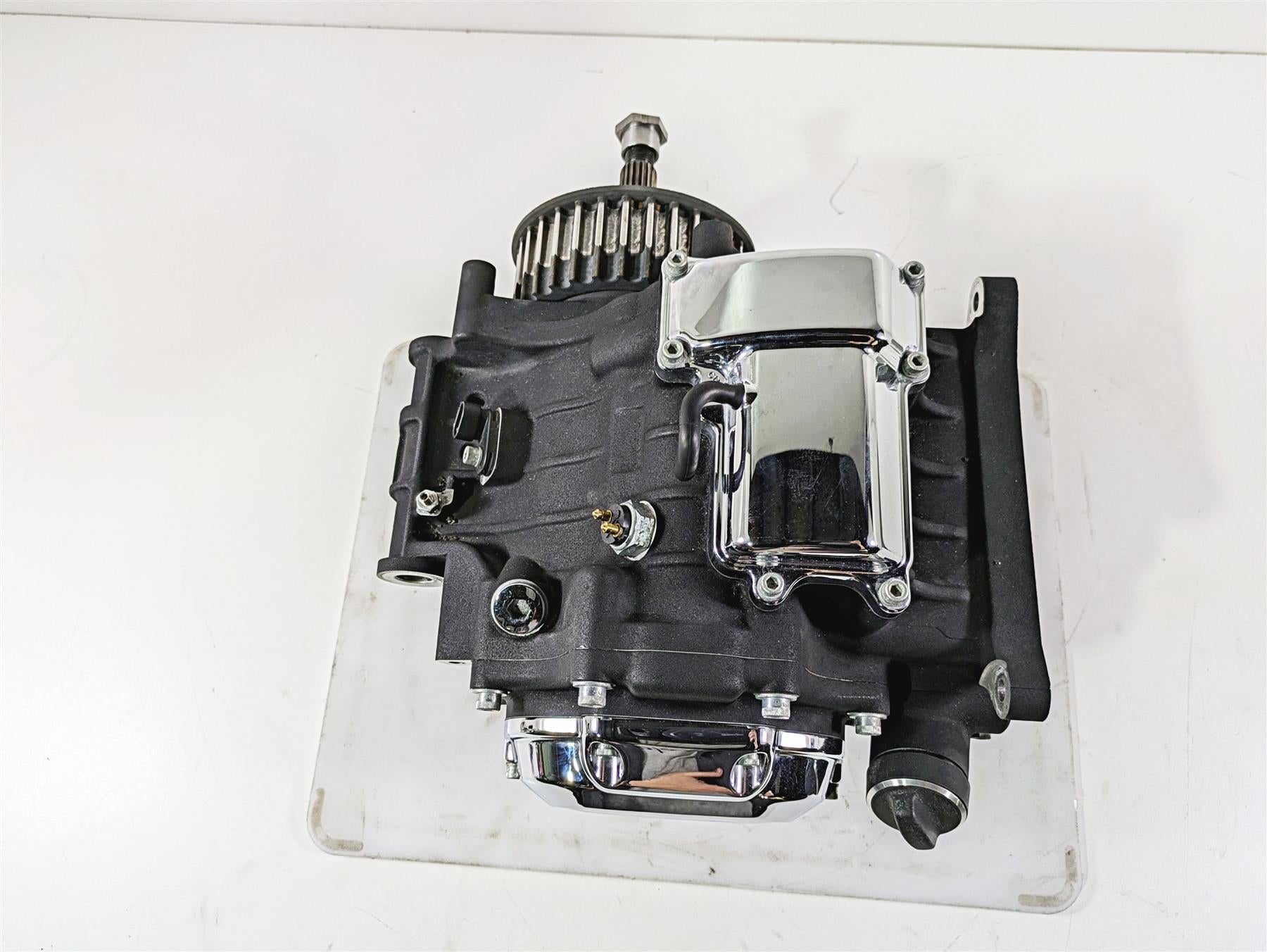 2014 Harley FXDL Dyna Low Rider 6 Speed Transmission Gear Box 27k 33083-10A {{ shop.shopifyCountryName }} - Mototech271