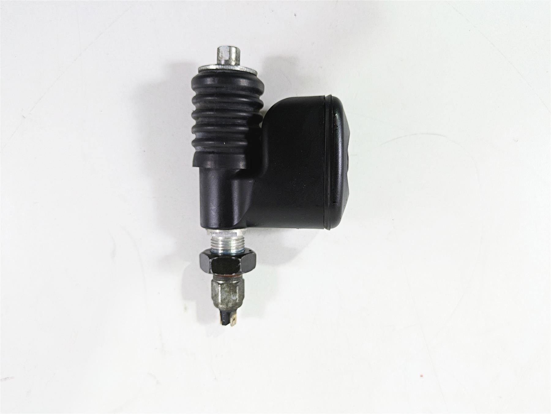 2014 Harley FXDL Dyna Low Rider Rear Brake Master Cylinder 42474-06C {{ shop.shopifyCountryName }} - Mototech271