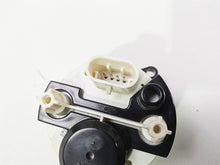 Load image into Gallery viewer, 2021 Harley Touring FLTRX Road Glide Fuel Gas Petrol Level Gauge 70900163
