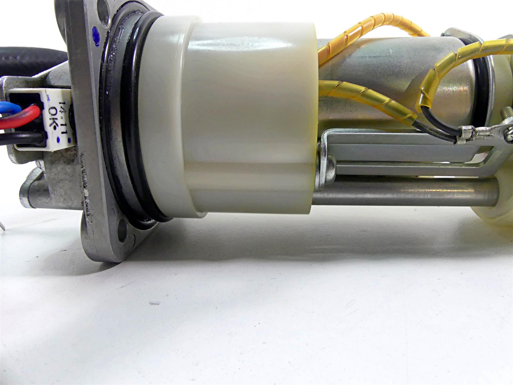 2016 KTM 1290 Super Duke R Keihin Fuel Gas Petrol Pump 60307088000 60307088100 {{ shop.shopifyCountryName }} - Mototech271