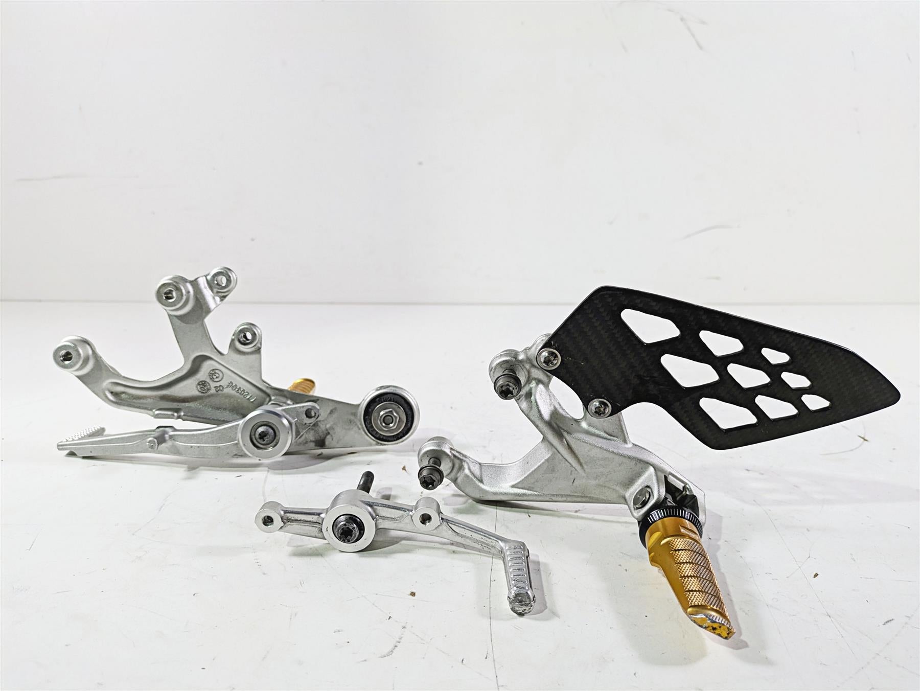 2016 BMW S1000RR K46 Left Right Footpeg Set Shifter Brake Pedal 46717728307 {{ shop.shopifyCountryName }} - Mototech271