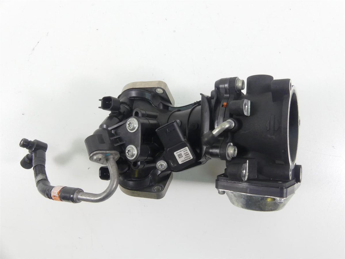 2018 Harley Softail FXFB Fat Bob Mikuni M8 Throttle Body Fuel Injection 27300122 {{ shop.shopifyCountryName }} - Mototech271