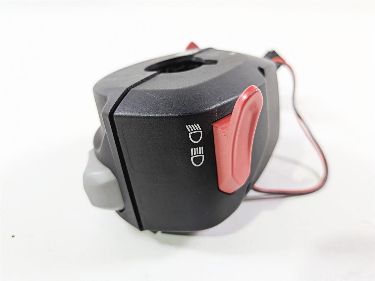2019 Triumph Speed Triple RS 1050 Left Hand Control Switch Cruise T2044781 {{ shop.shopifyCountryName }} - Mototech271
