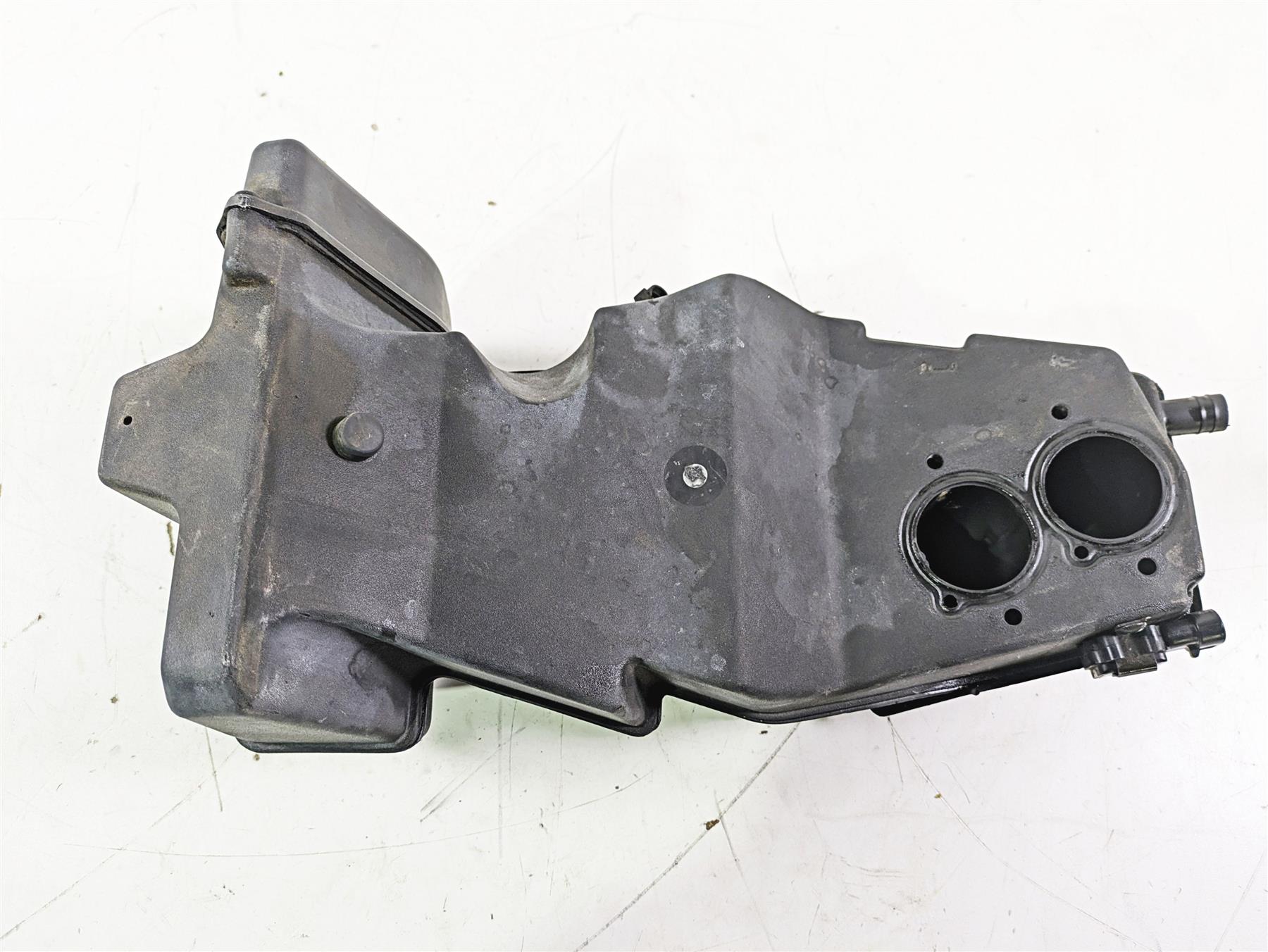 2004 Victory Kingpin Air Box Cleaner Filter Breather 1013720 {{ shop.shopifyCountryName }} - Mototech271