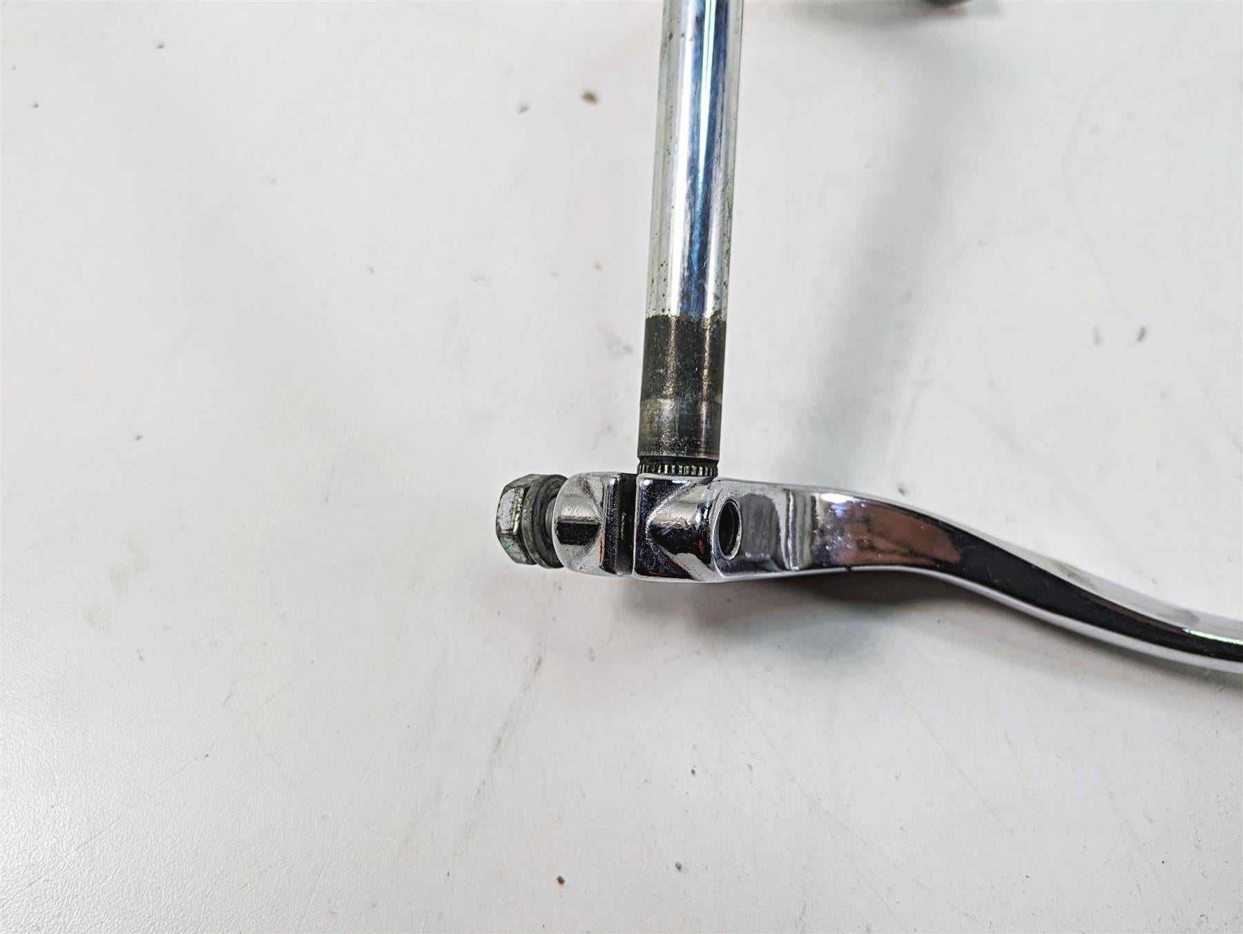 2015 Harley FXDL Dyna Low Rider Left Rider Mid Foot Peg Mount & Shifter 50500279 {{ shop.shopifyCountryName }} - Mototech271