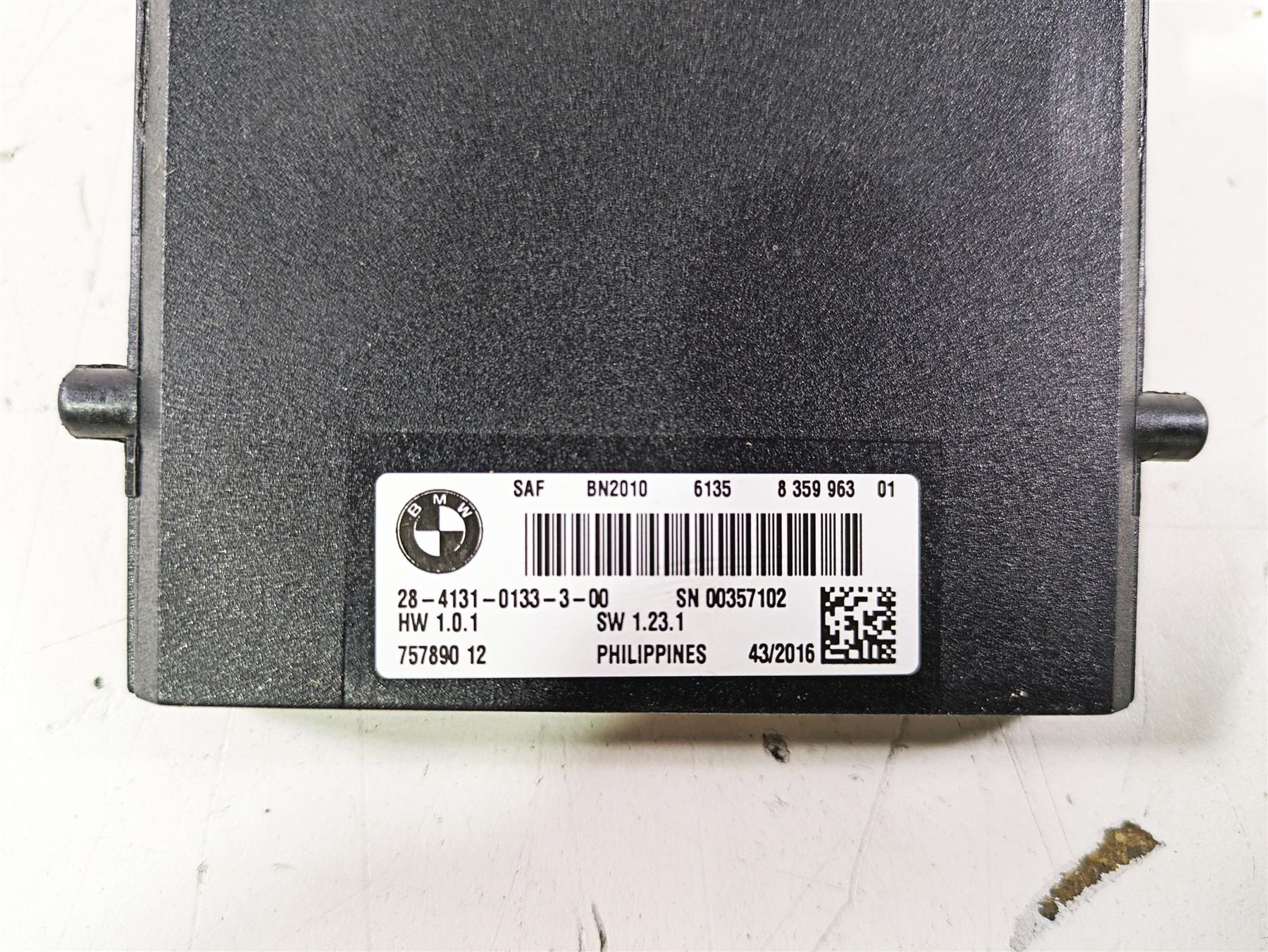 2017 BMW S1000R K47 Esa Suspension Control Module Unit 61358359963 {{ shop.shopifyCountryName }} - Mototech271