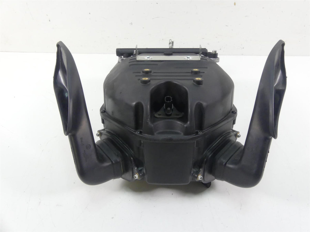 2018 Mv Agusta Brutale 800 RR Air Box Filter Cleaner & Intake Tube Set 8000C2370 {{ shop.shopifyCountryName }} - Mototech271