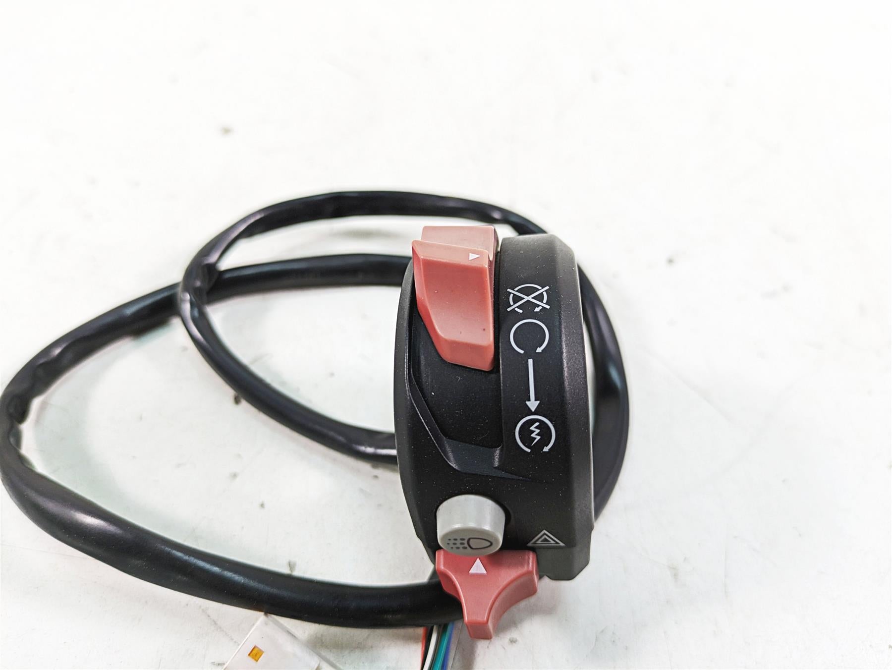 2020 Ducati Scrambler 1100 Sport Pro Right Hand Control Switch 65010243C {{ shop.shopifyCountryName }} - Mototech271