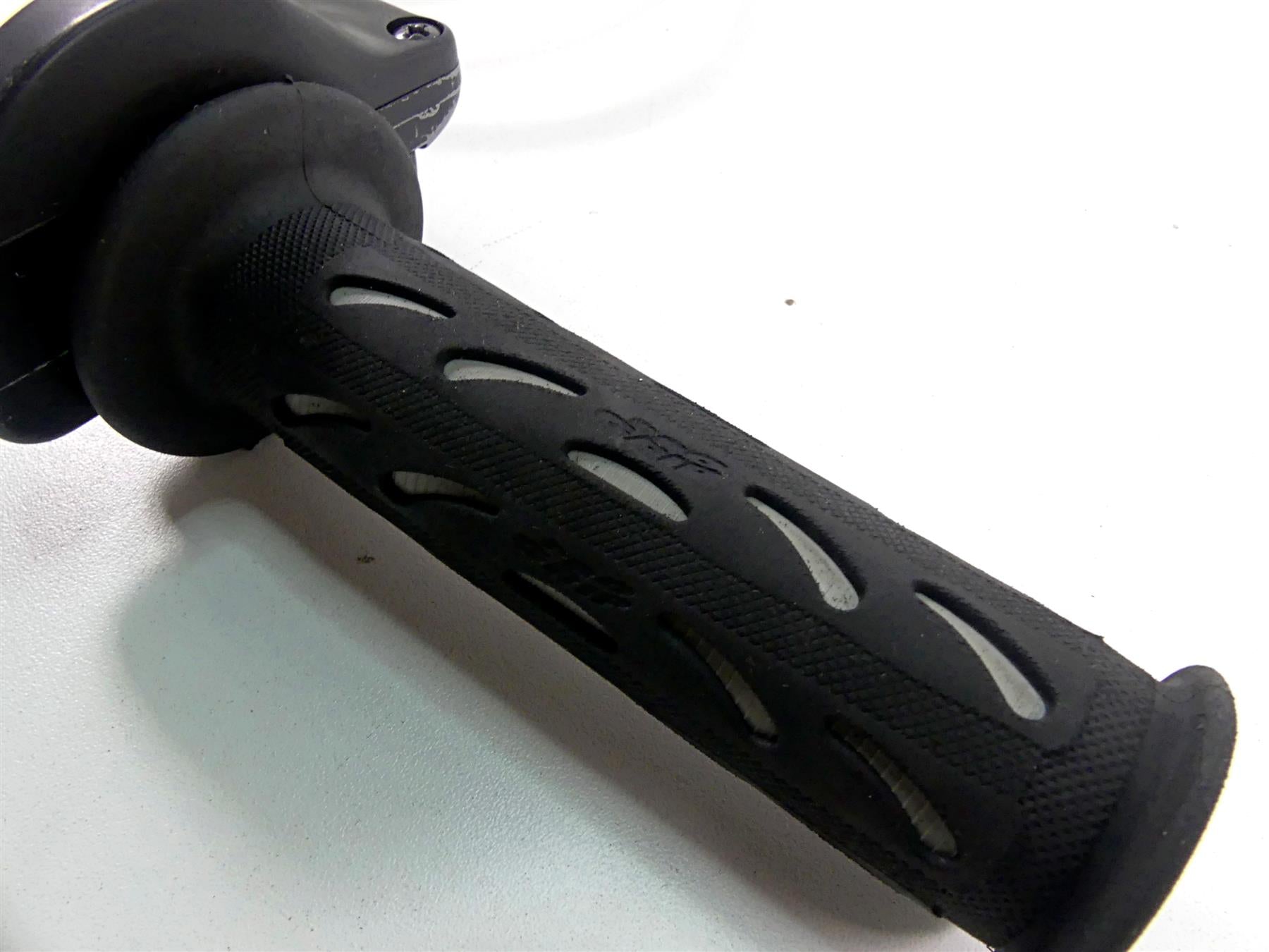 2012 Ducati Monster 1100 EVO Throttle Control Grip Handle 65420032A {{ shop.shopifyCountryName }} - Mototech271