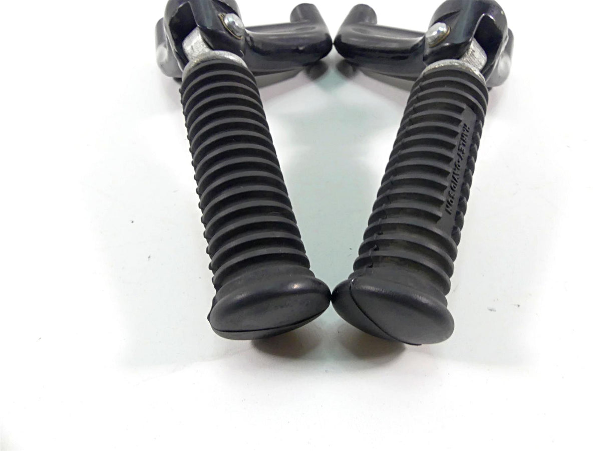 2005 Harley Sportster XL1200 C Rear Passenger Foot Peg Set 49314-04 49315-04 {{ shop.shopifyCountryName }} - Mototech271
