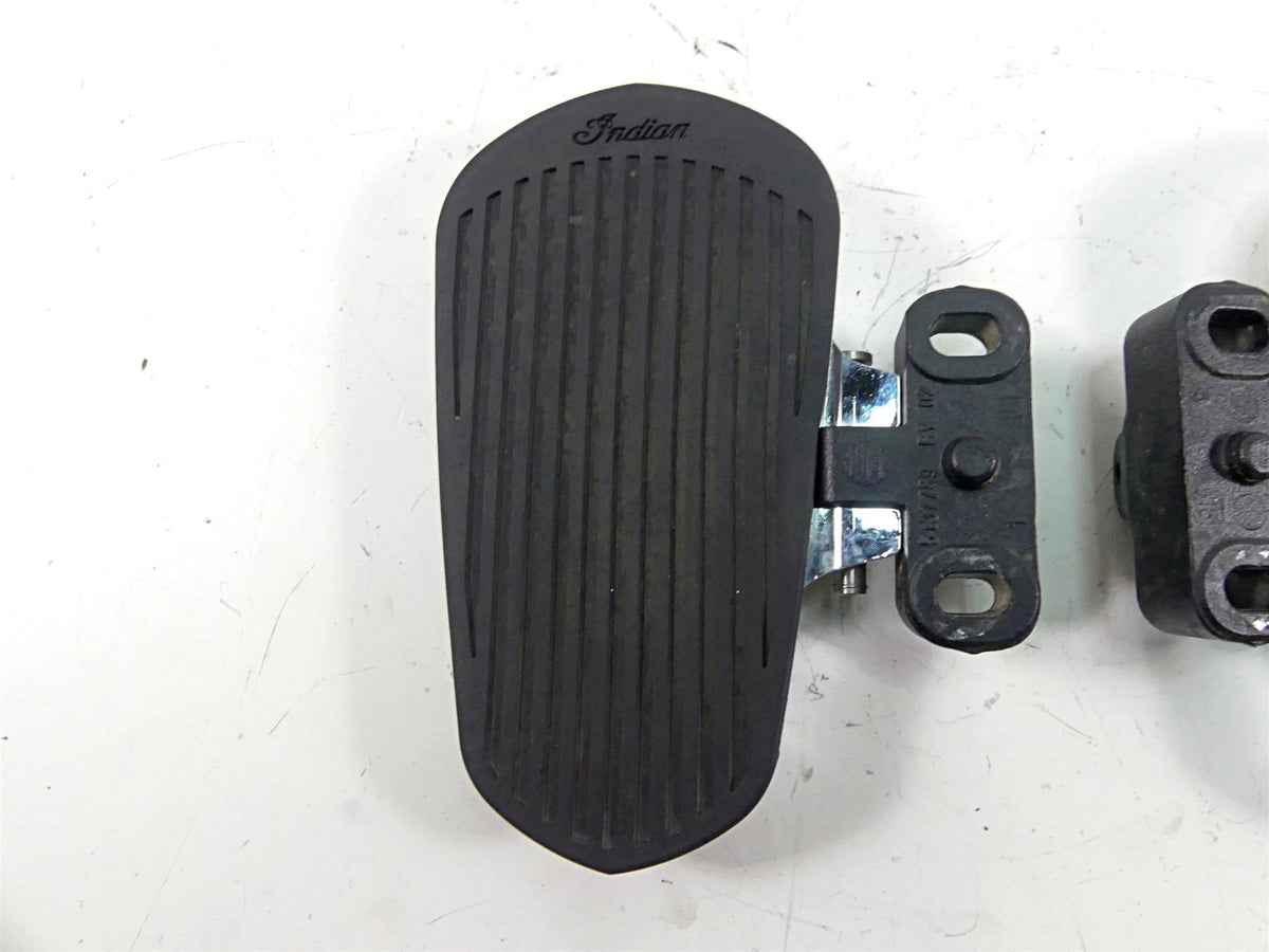 2019 Indian Chieftain Classic Rear Passenger Floor Board Floorboard Set 5137789 {{ shop.shopifyCountryName }} - Mototech271