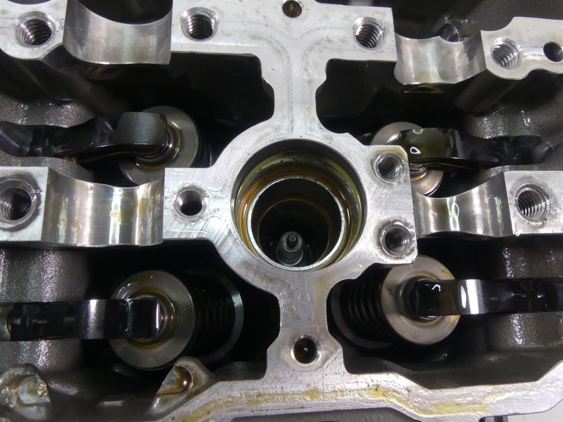 2015 KTM 1190 Adventure R Rear Cylinderhead Cylinder Head - Read 6133612010024 {{ shop.shopifyCountryName }} - Mototech271