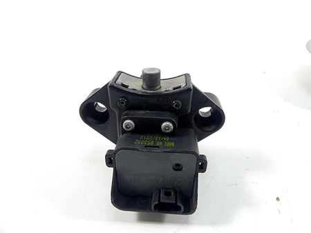 2013 BMW S1000RR K46 Ignition Switch Key Lock Gas Cap Seat Set -Read 51257700072 {{ shop.shopifyCountryName }} - Mototech271