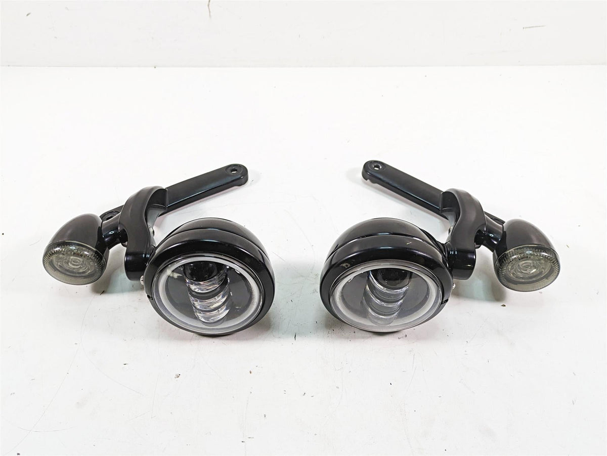 2018 Harley Touring FLHXSE CVO Street Glide Front Blinker & Spot Lights 68000021 {{ shop.shopifyCountryName }} - Mototech271