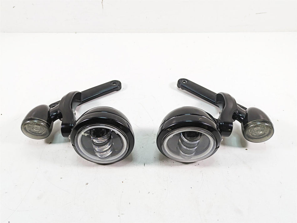 2018 Harley Touring FLHXSE CVO Street Glide Front Blinker & Spot Lights 68000021 {{ shop.shopifyCountryName }} - Mototech271