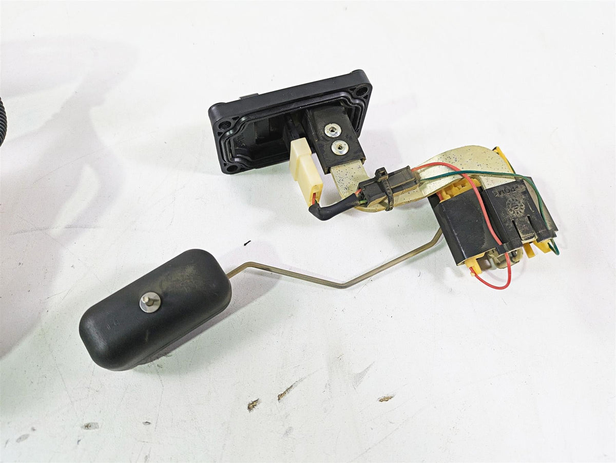 2022 Ducati Scrambler Desert Sled Fuel Gas Petrol Pump & Level Sender 16014853A {{ shop.shopifyCountryName }} - Mototech271