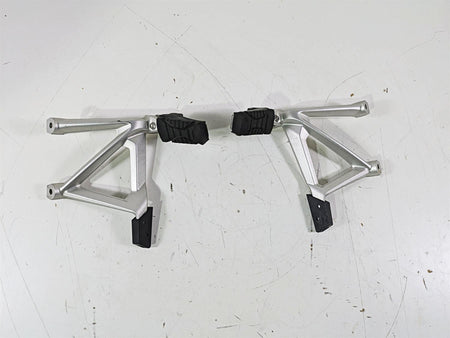 2016 BMW R1200GS GSW K50 Rear Passenger Footpeg Set 46718528793 46718528794 {{ shop.shopifyCountryName }} - Mototech271