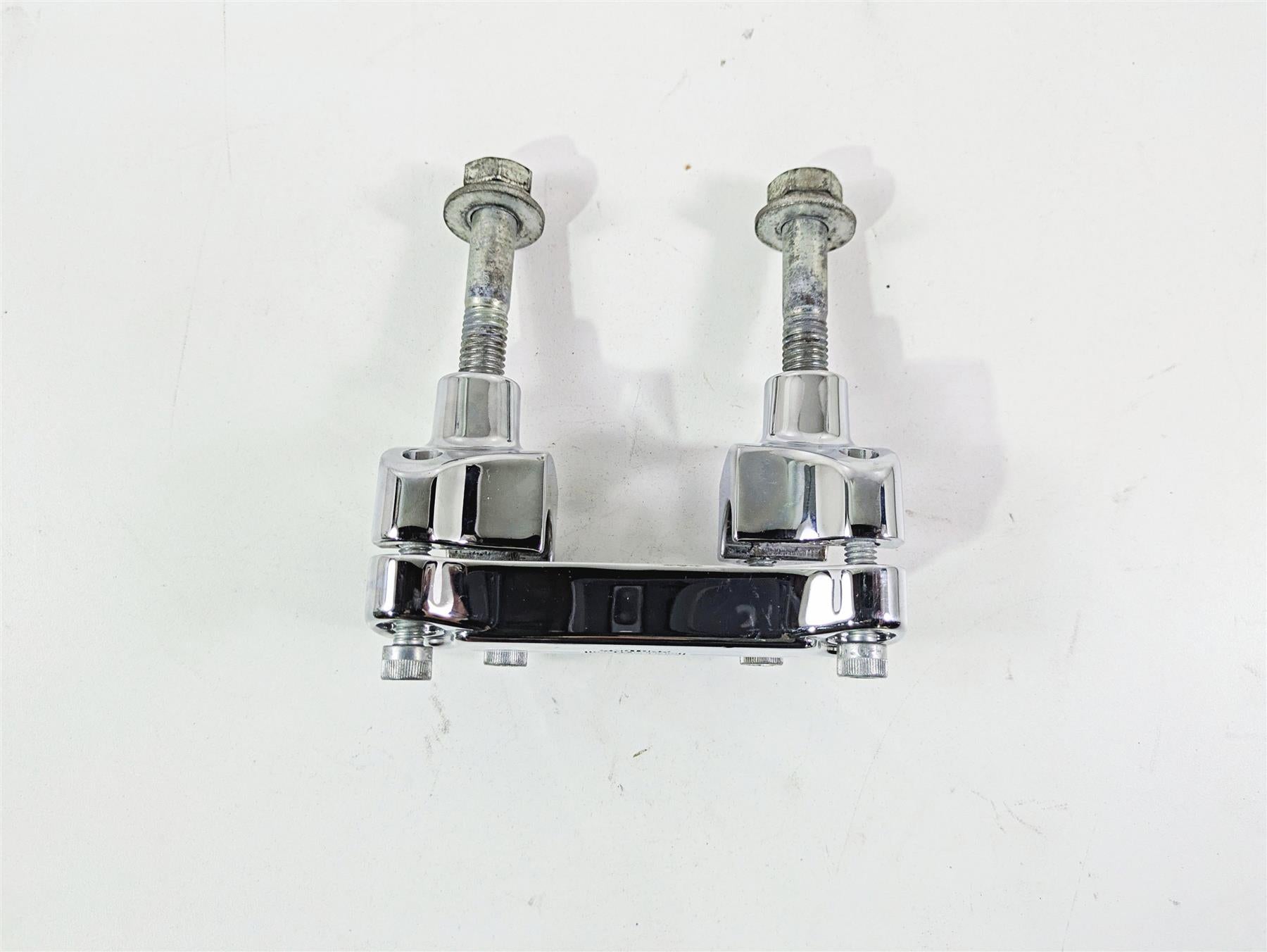 2004 Harley Softail FXSTDI Deuce Chrome Short Handlebar Riser Holder Set {{ shop.shopifyCountryName }} - Mototech271