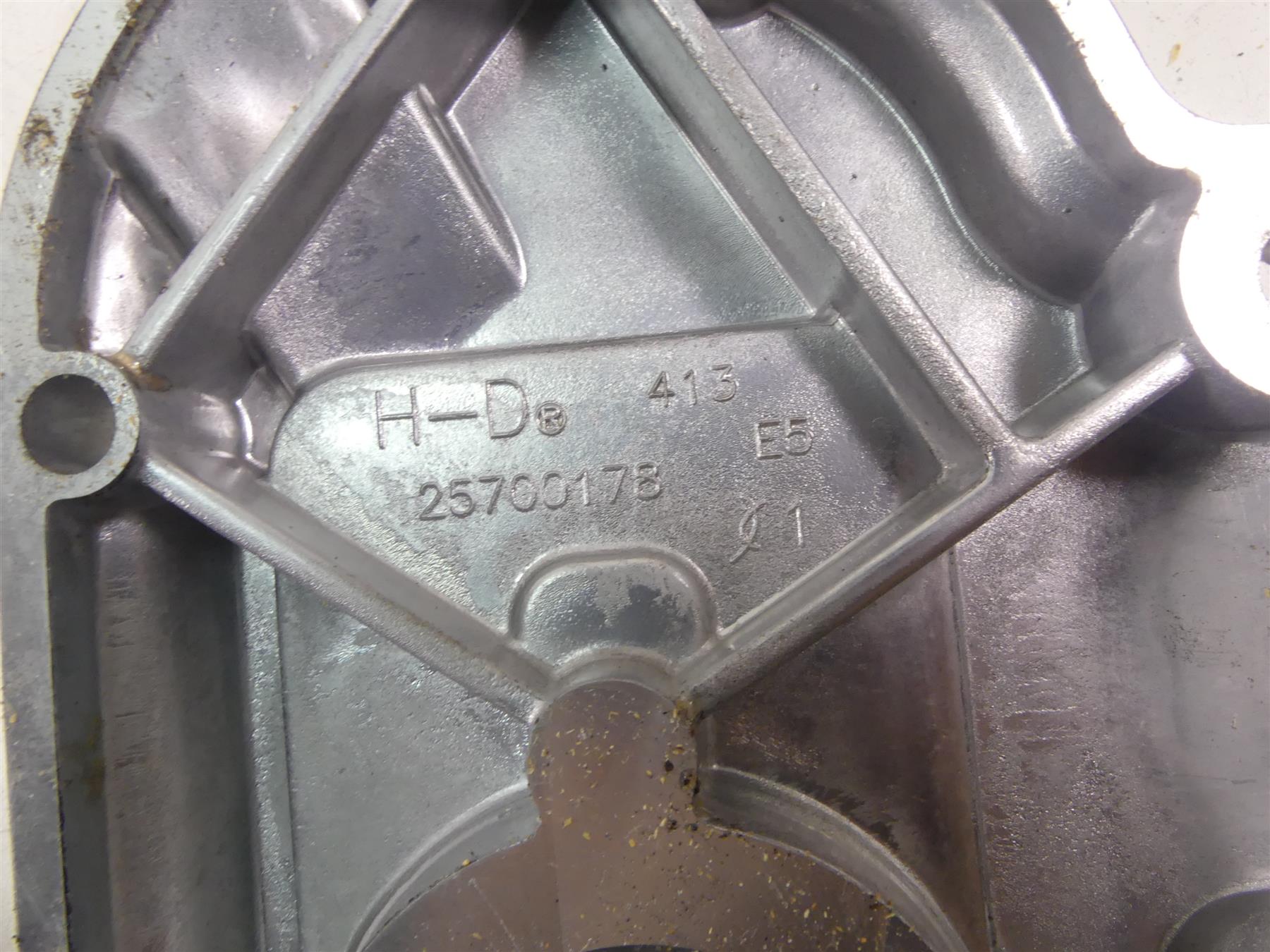2017 Harley Touring FLHTKL Electra Glide Transmission Clutch Cover 25800056 {{ shop.shopifyCountryName }} - Mototech271