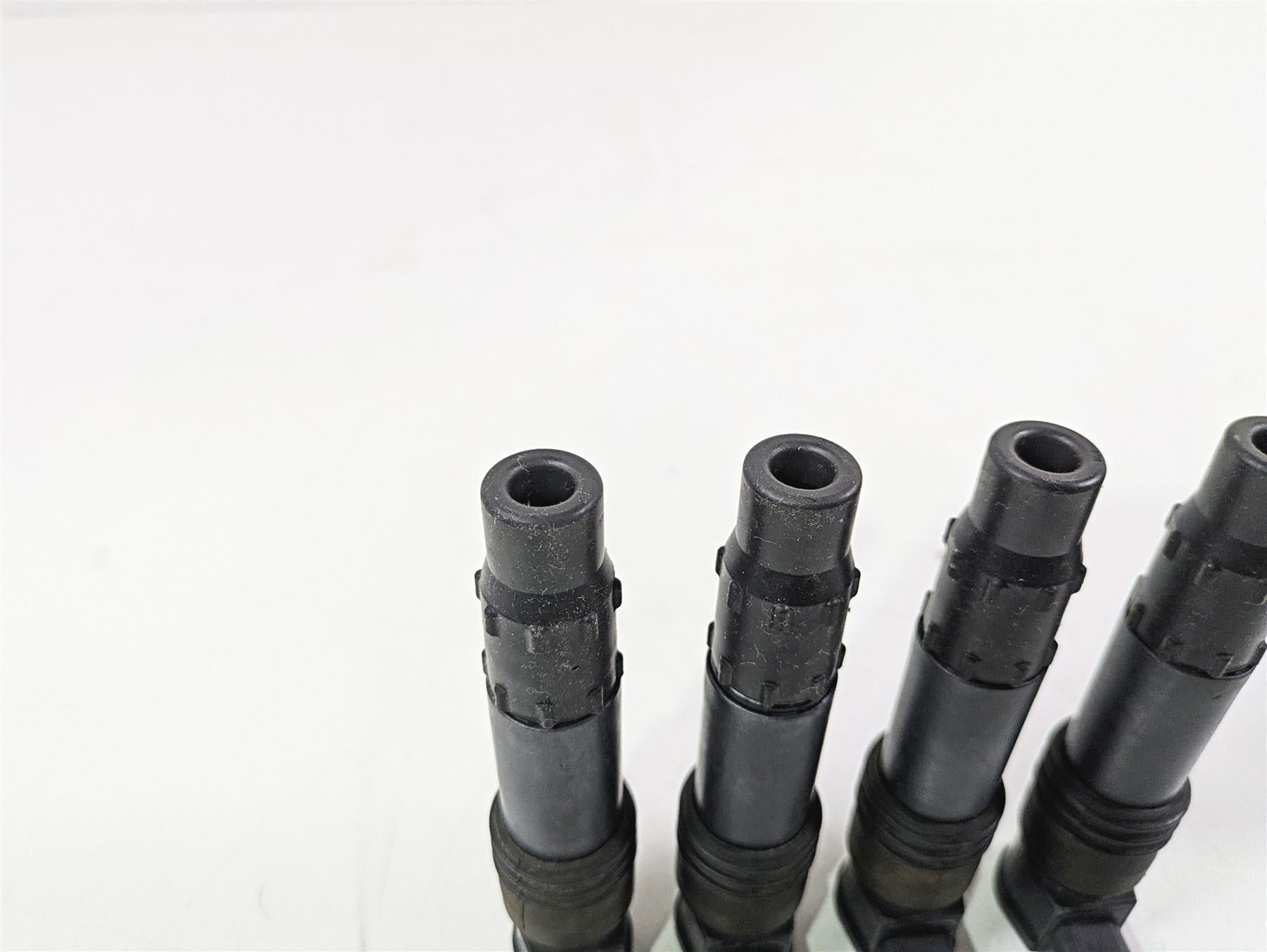 2006 Suzuki GSXR1000 K6 Denso Ignition Coil Set 33410-35F10 33410-35F11 {{ shop.shopifyCountryName }} - Mototech271