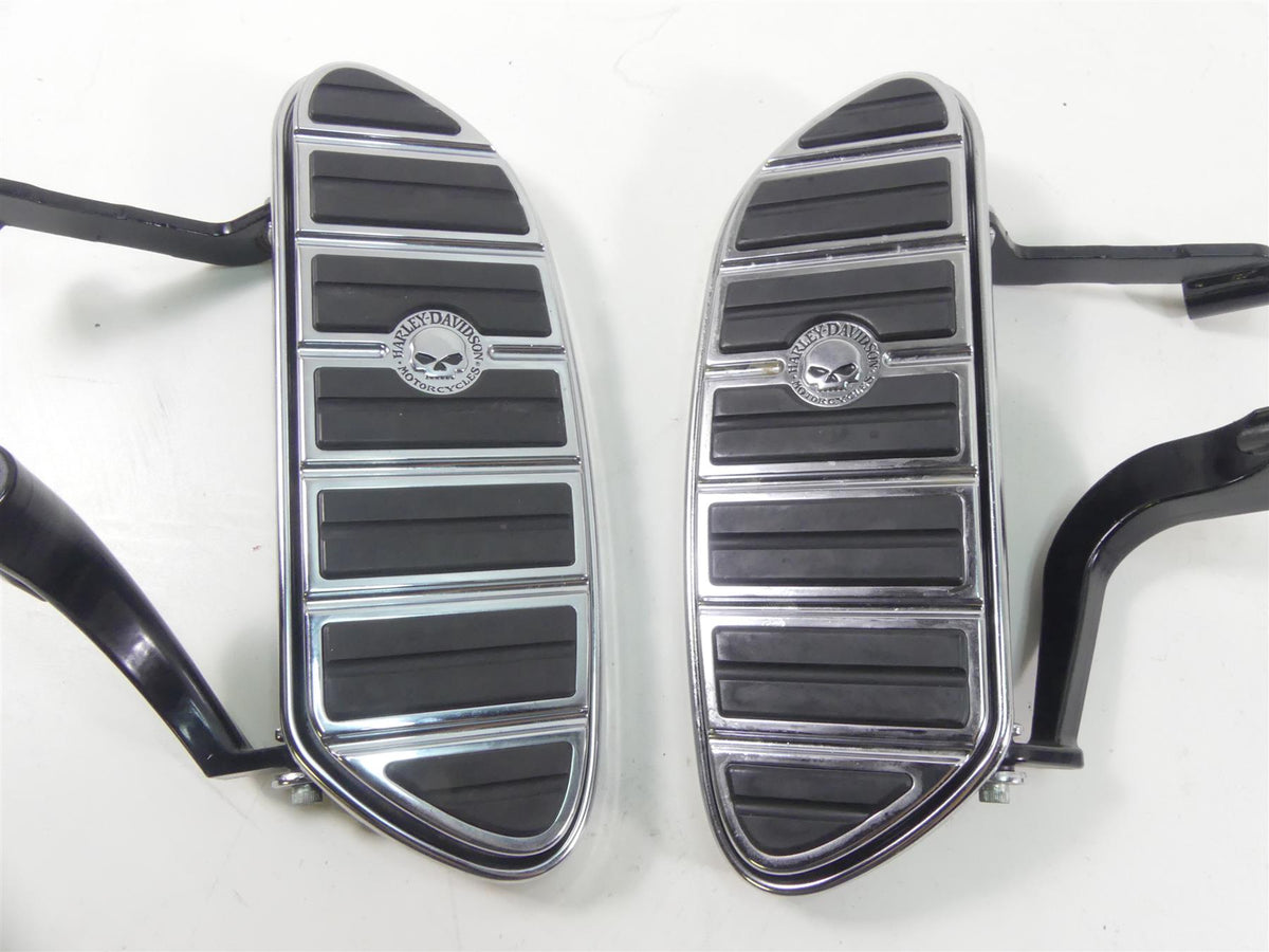 2010 Harley Touring FLHX Street Glide Willie G Skull Front Chrome Floor Boards {{ shop.shopifyCountryName }} - Mototech271