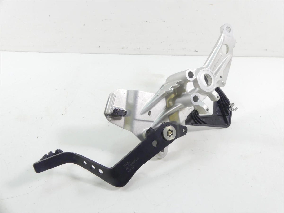 2020 BMW F850 GS K81 Rallye Front Right Footpeg & Brake Pedal 46718393176 {{ shop.shopifyCountryName }} - Mototech271