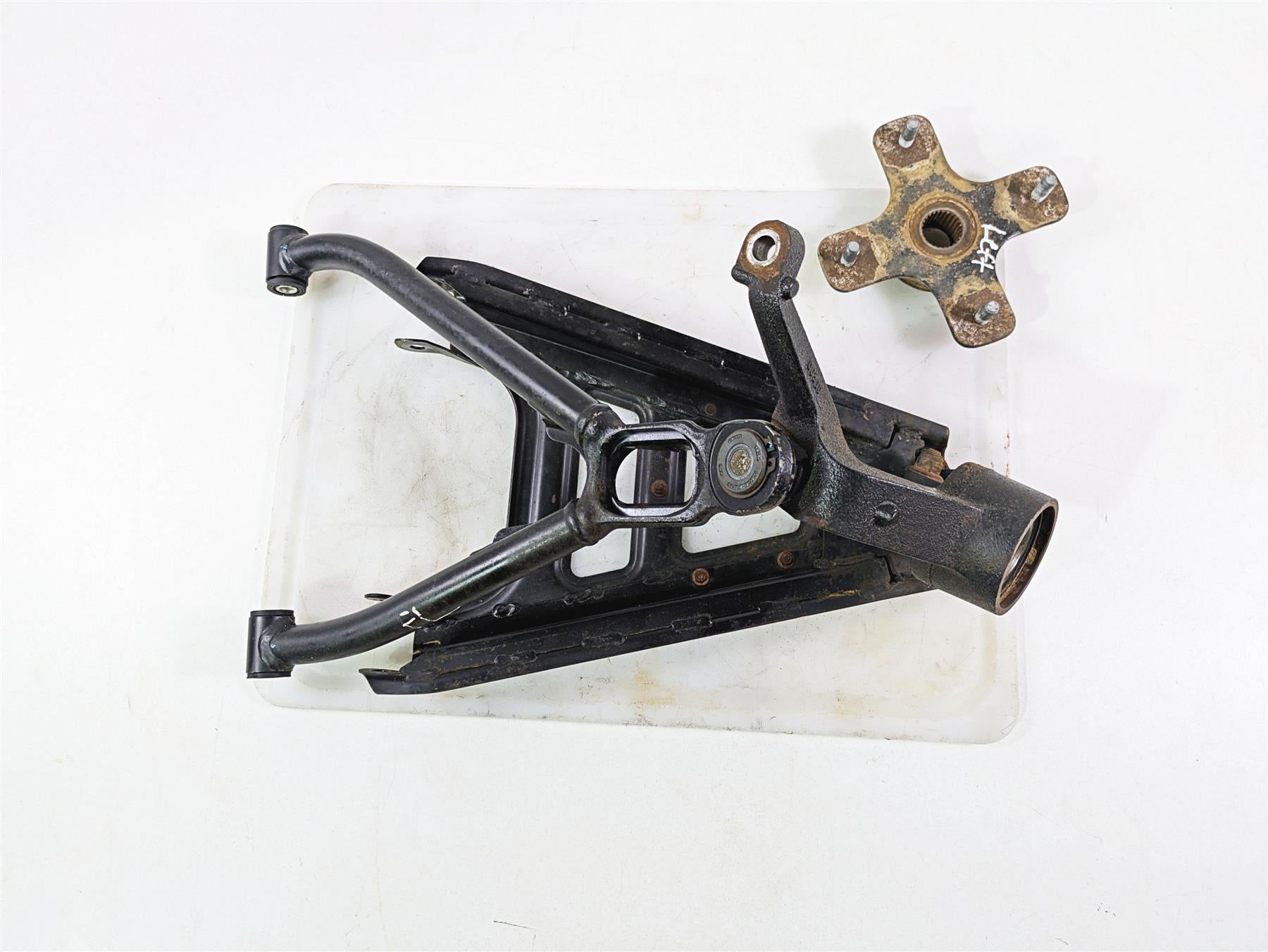 2011 Can-Am Outlander 650 4X4 XT Front Left Control Arm Knee Set 706201016 {{ shop.shopifyCountryName }} - Mototech271