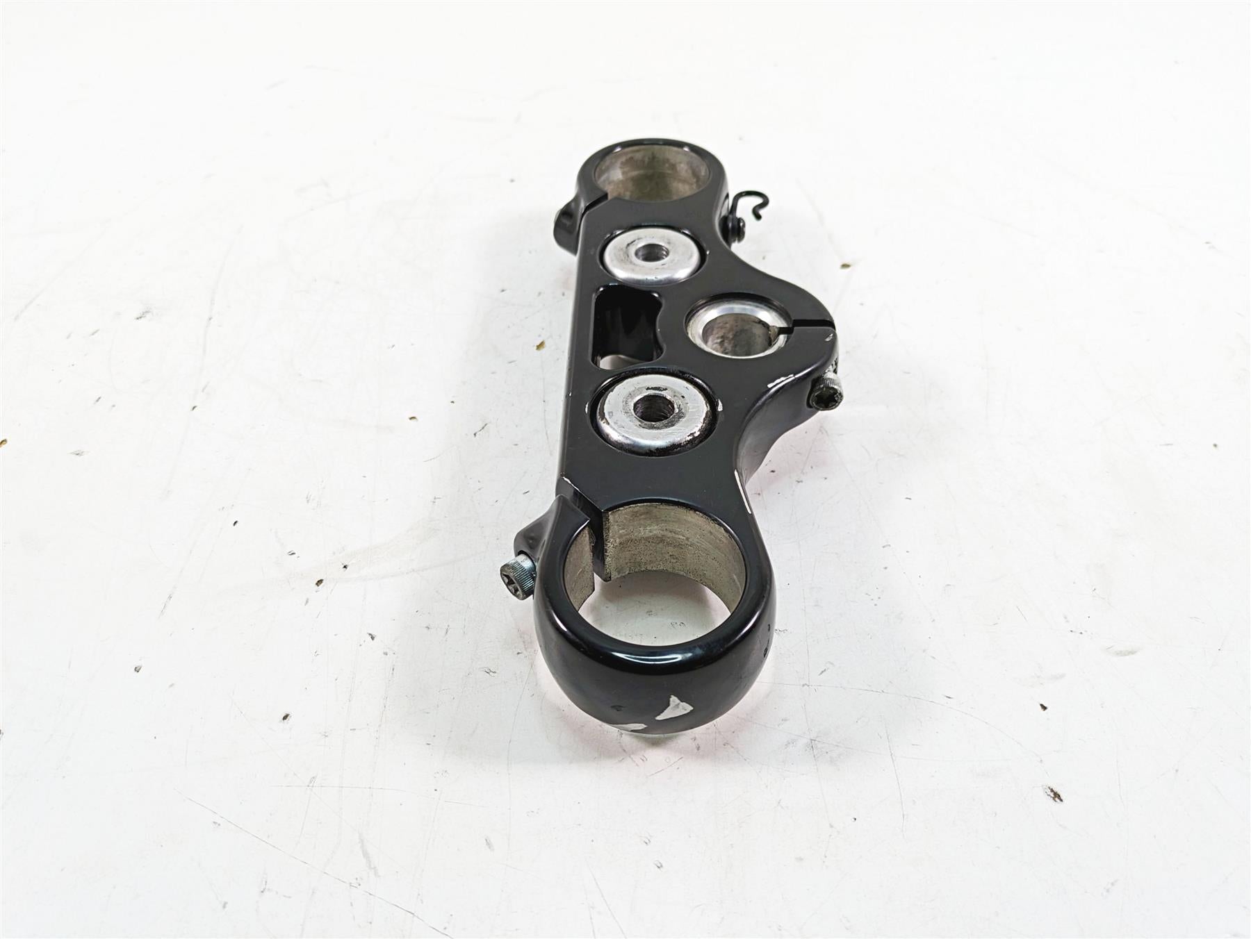 2020 Harley Softail FXBB Street Bob Upper Triple Tree Clamp 49mm 45900174 {{ shop.shopifyCountryName }} - Mototech271