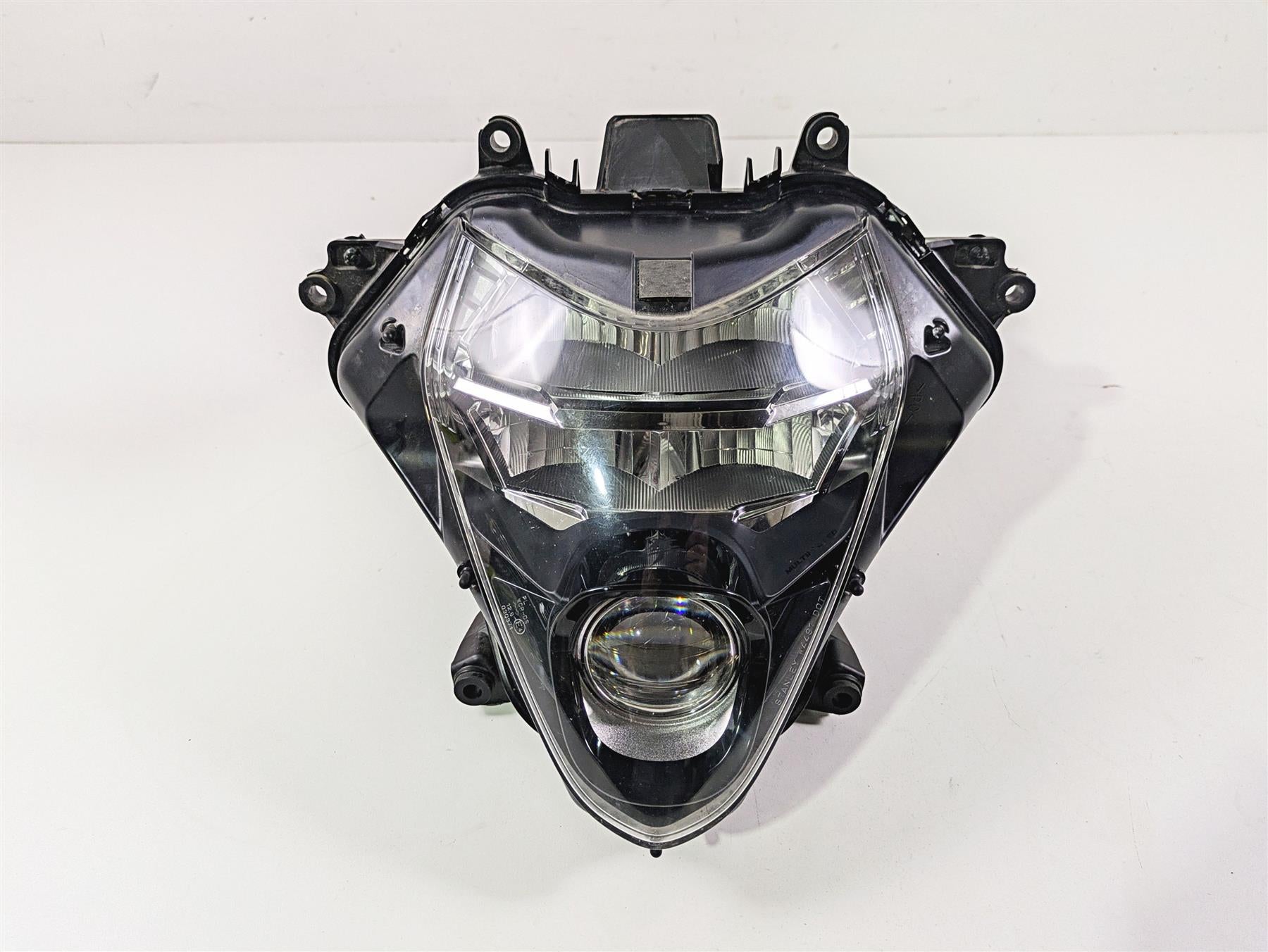 2023 Suzuki GSX1300 RR Hayabusa Headlight Head Light Lamp - Read 35100-10L00 {{ shop.shopifyCountryName }} - Mototech271