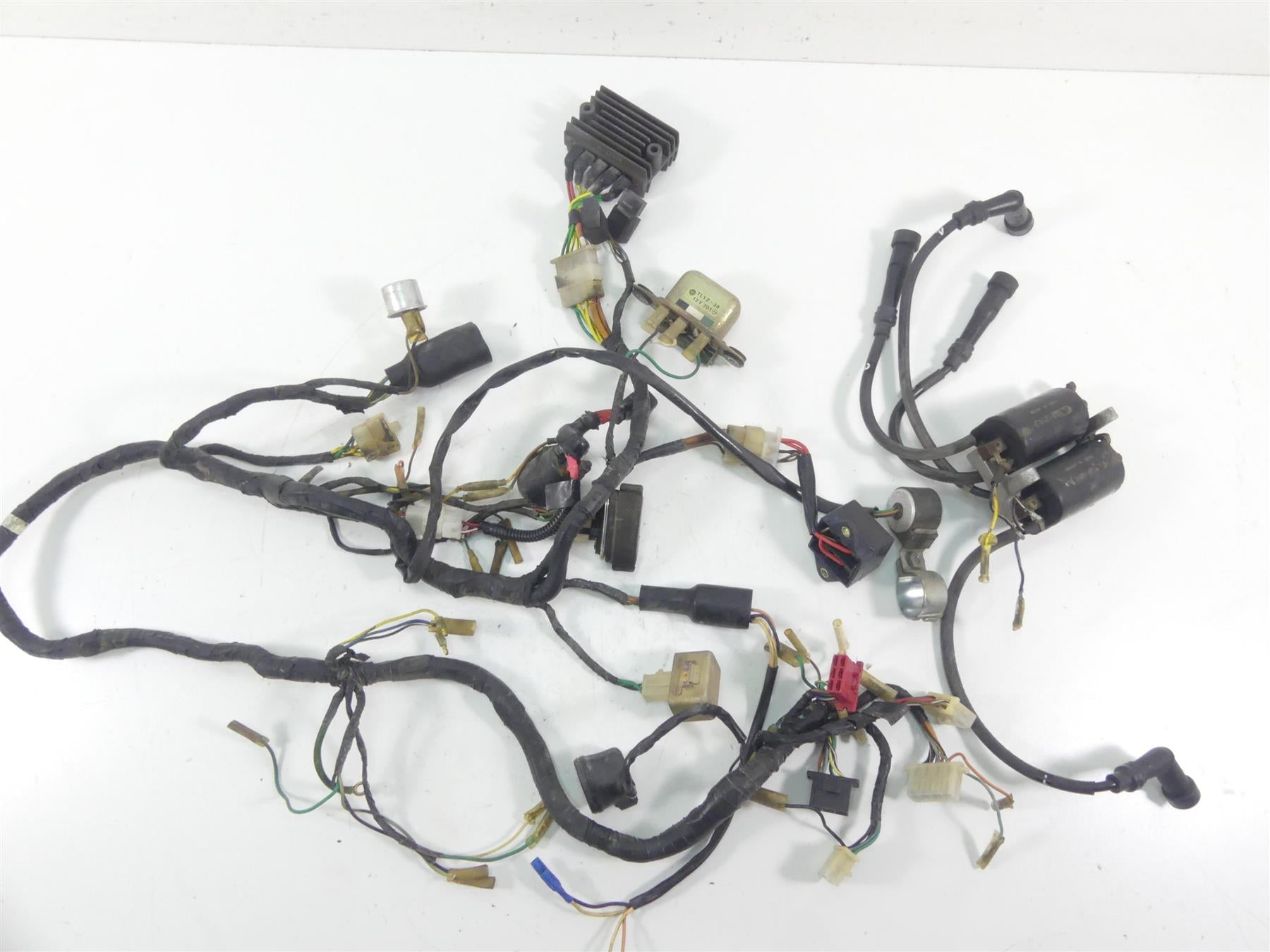 1977 Honda CB750 A Four Hondamatic Wiring Harness Coils Rectifier 32100-393-770 {{ shop.shopifyCountryName }} - Mototech271