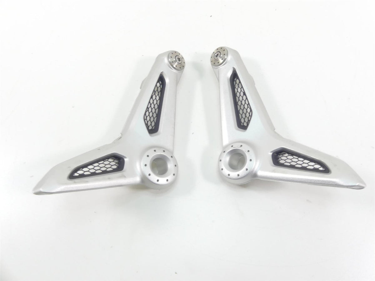 2016 BMW R nineT R9T K21 Front Rider Seat Support Brackets Set 46638531189 {{ shop.shopifyCountryName }} - Mototech271